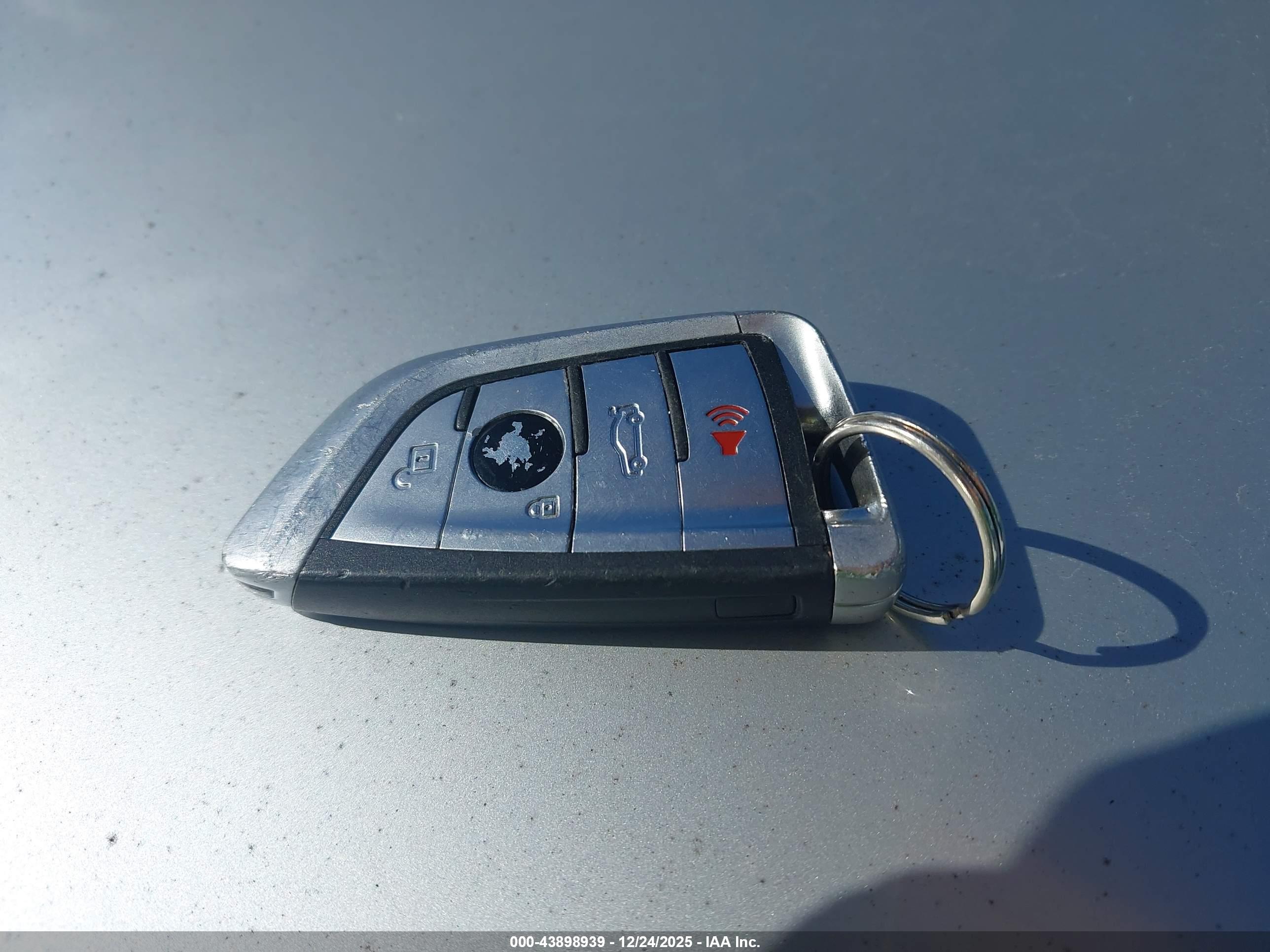BMW 330I image 11