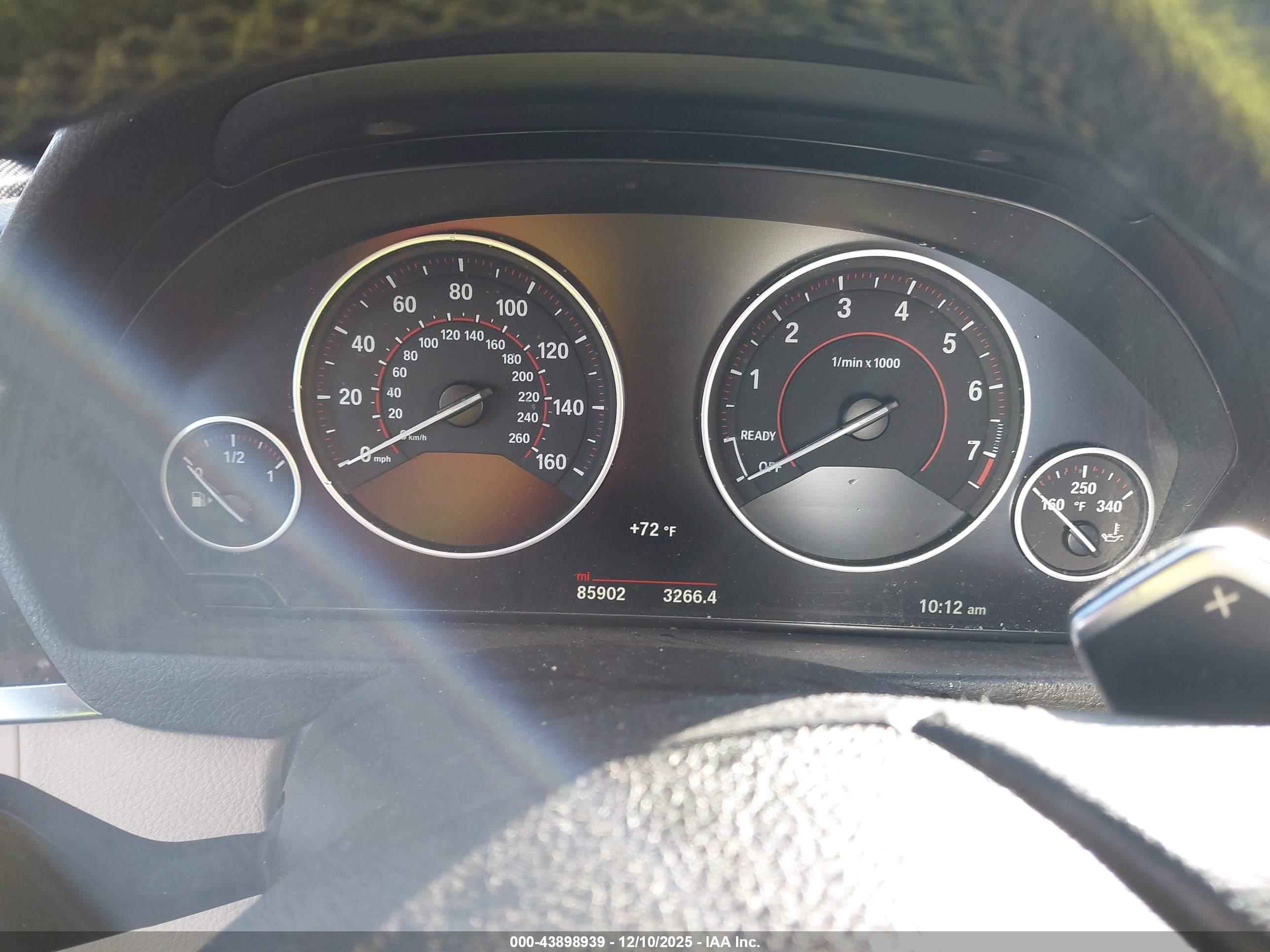 BMW 330I image 7