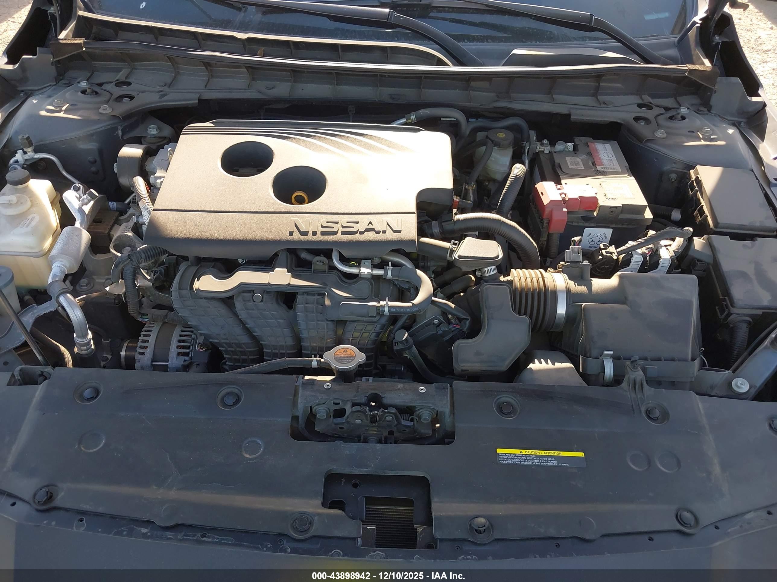 NISSAN ALTIMA image 10