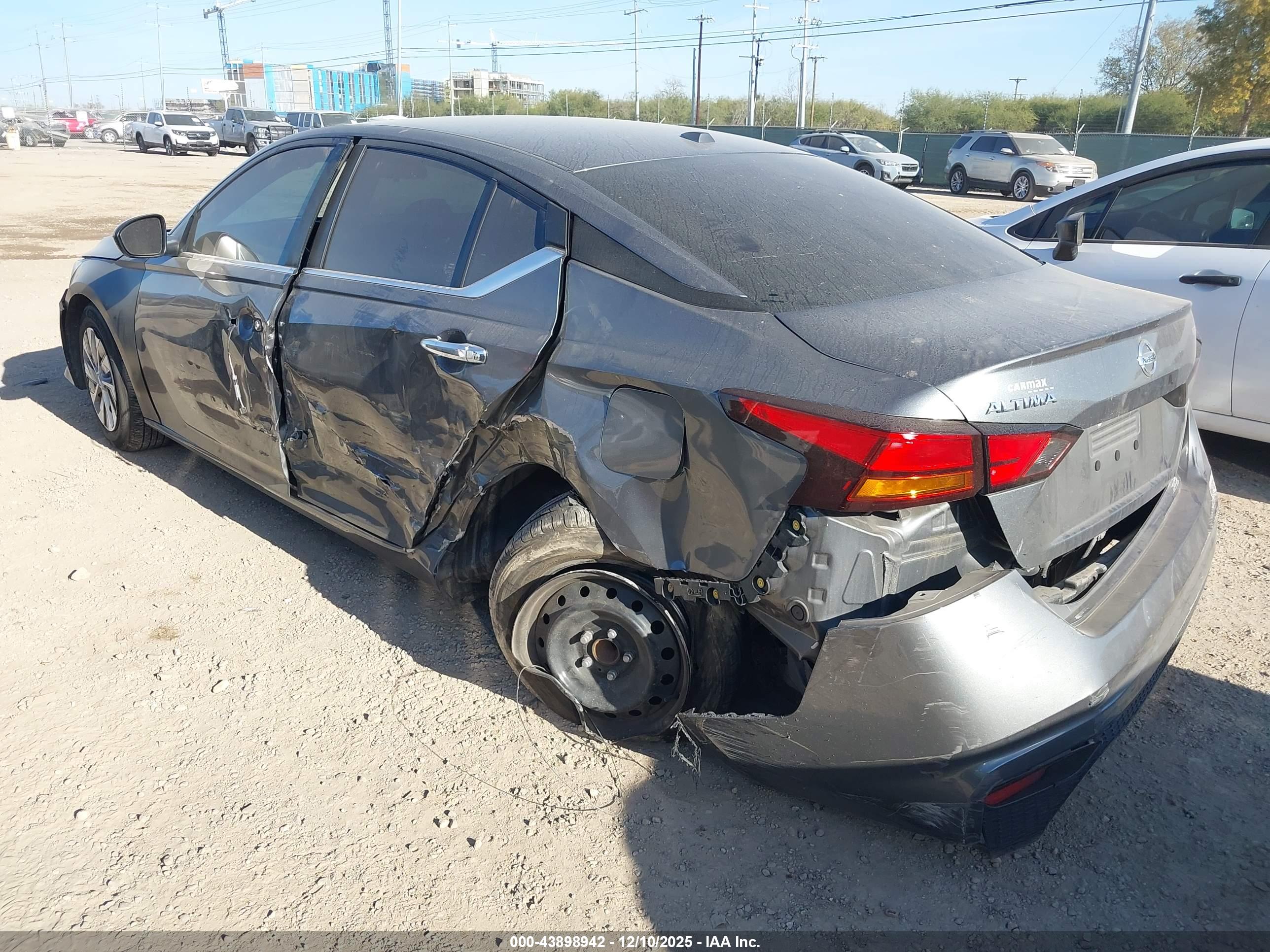 NISSAN ALTIMA image 3