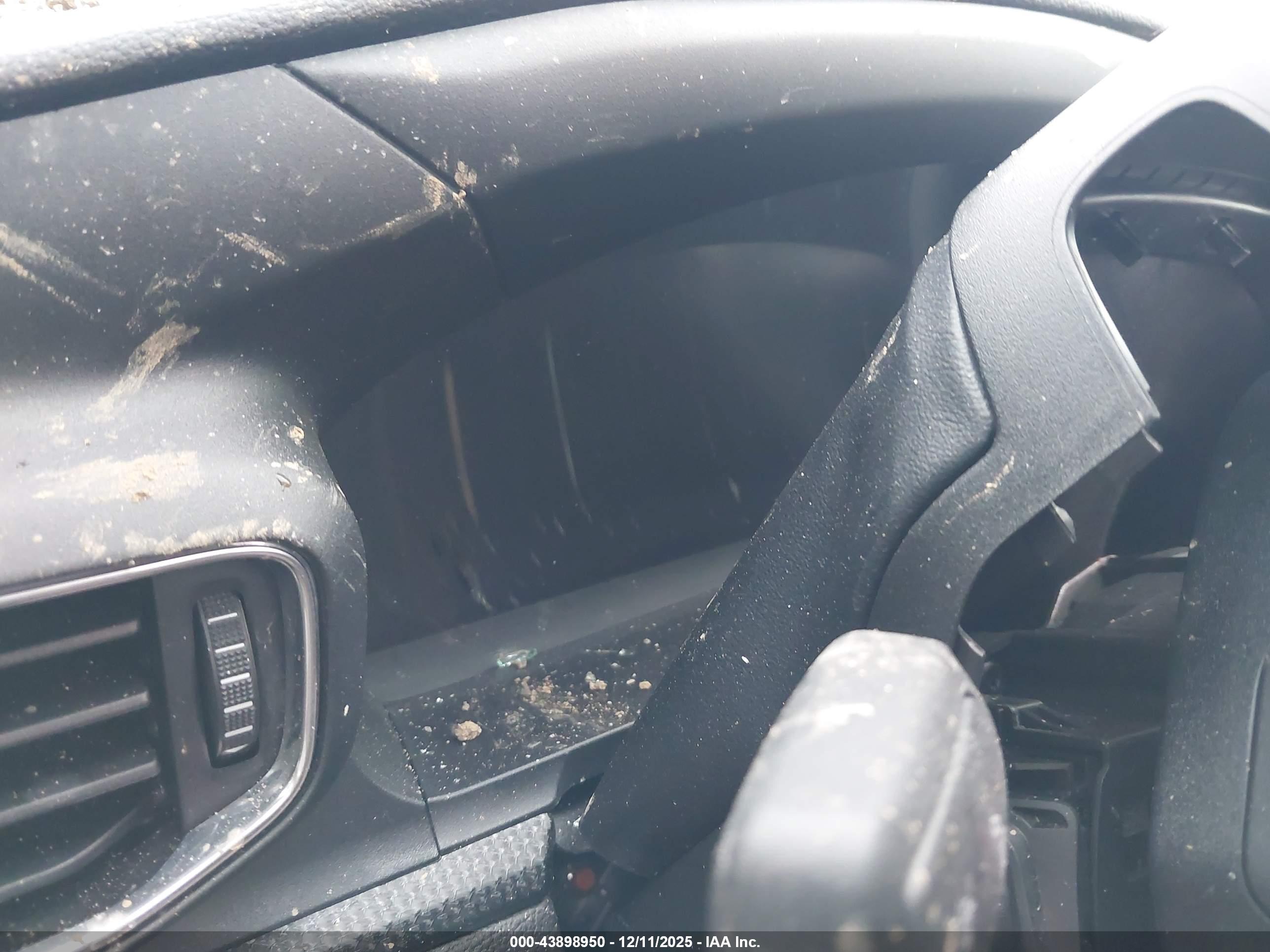 FORD EXPLORER image 7