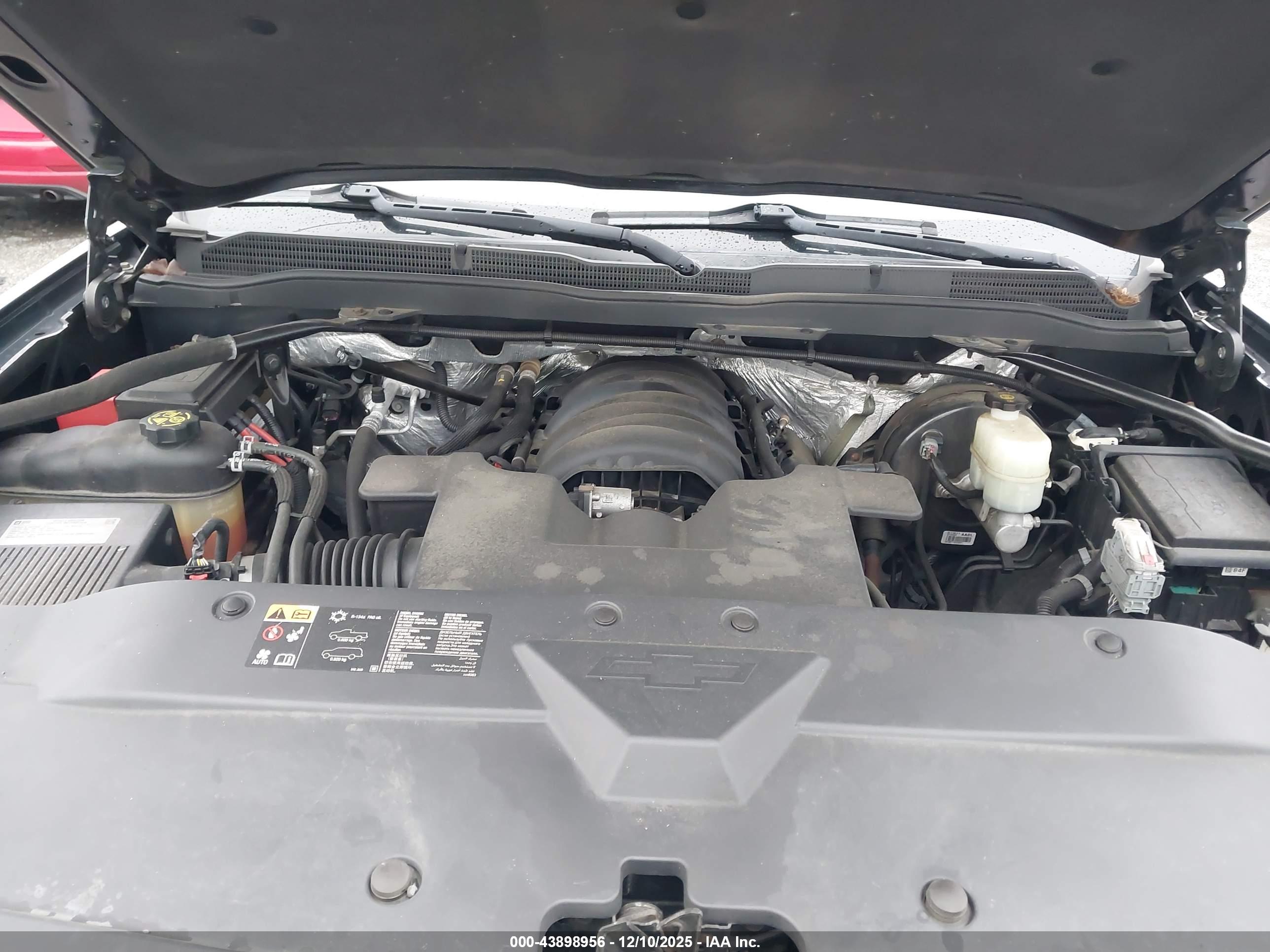 CHEVROLET SILVERADO image 10