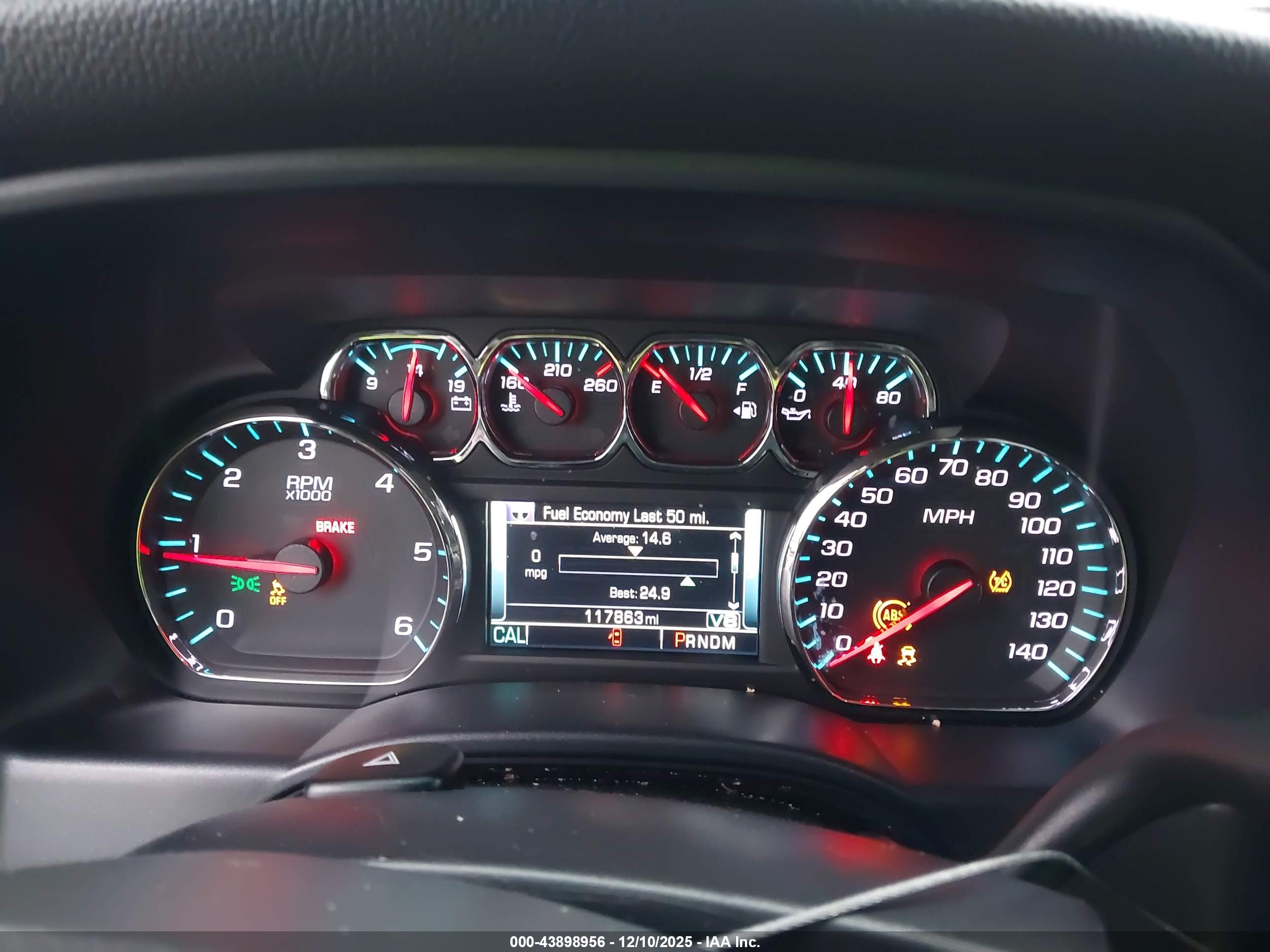 CHEVROLET SILVERADO image 7