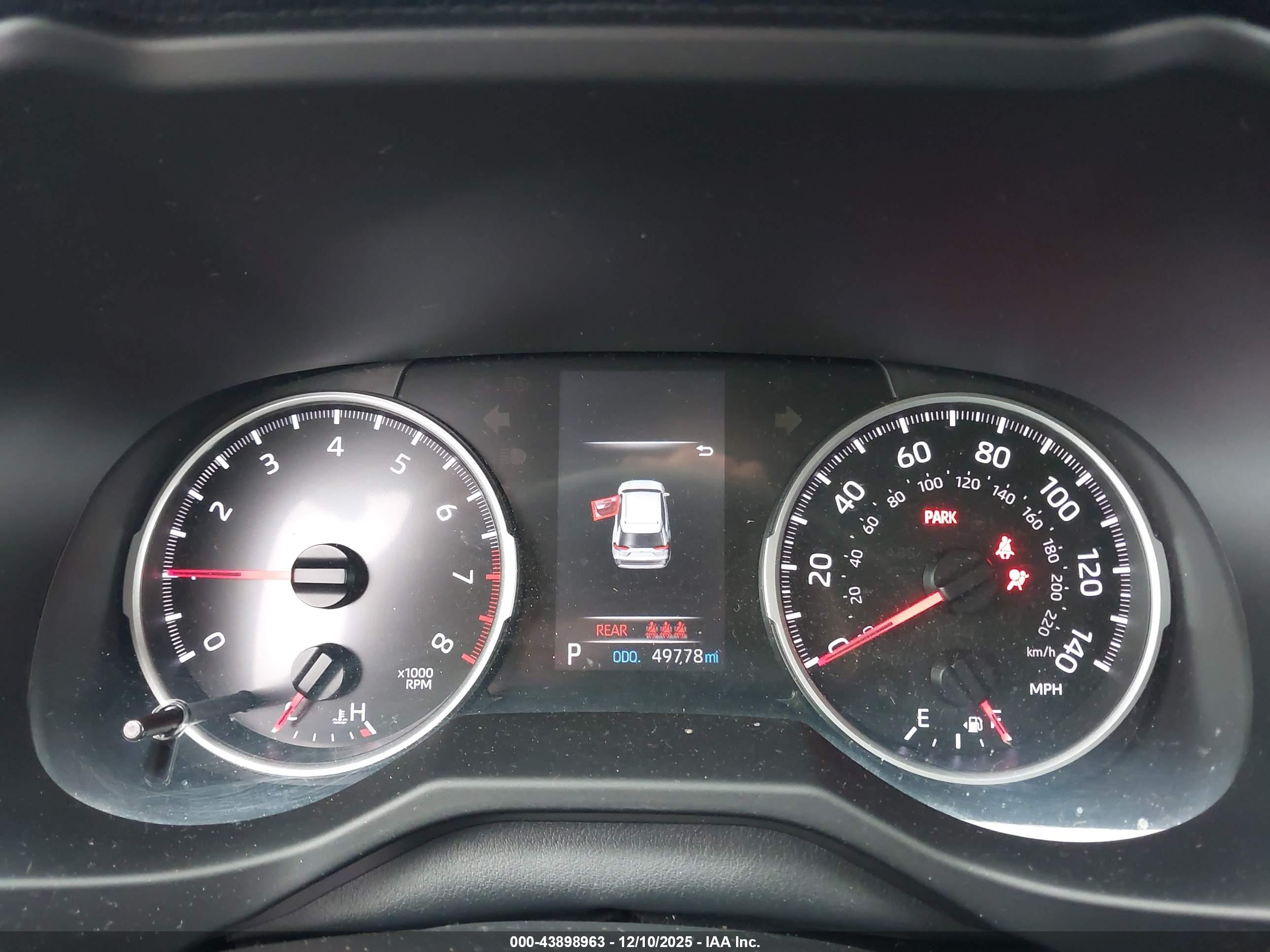 TOYOTA RAV4 image 7