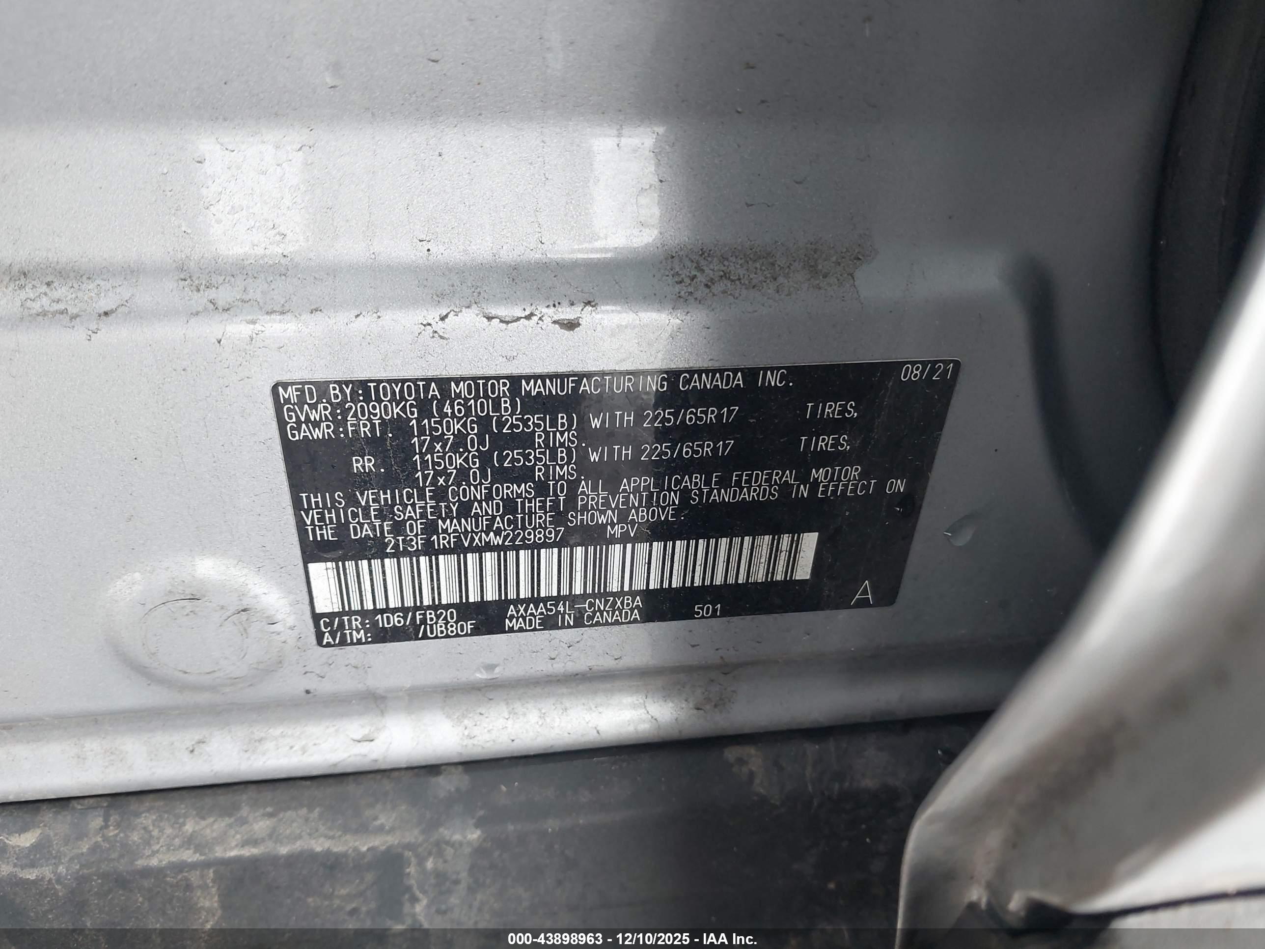TOYOTA RAV4 image 9