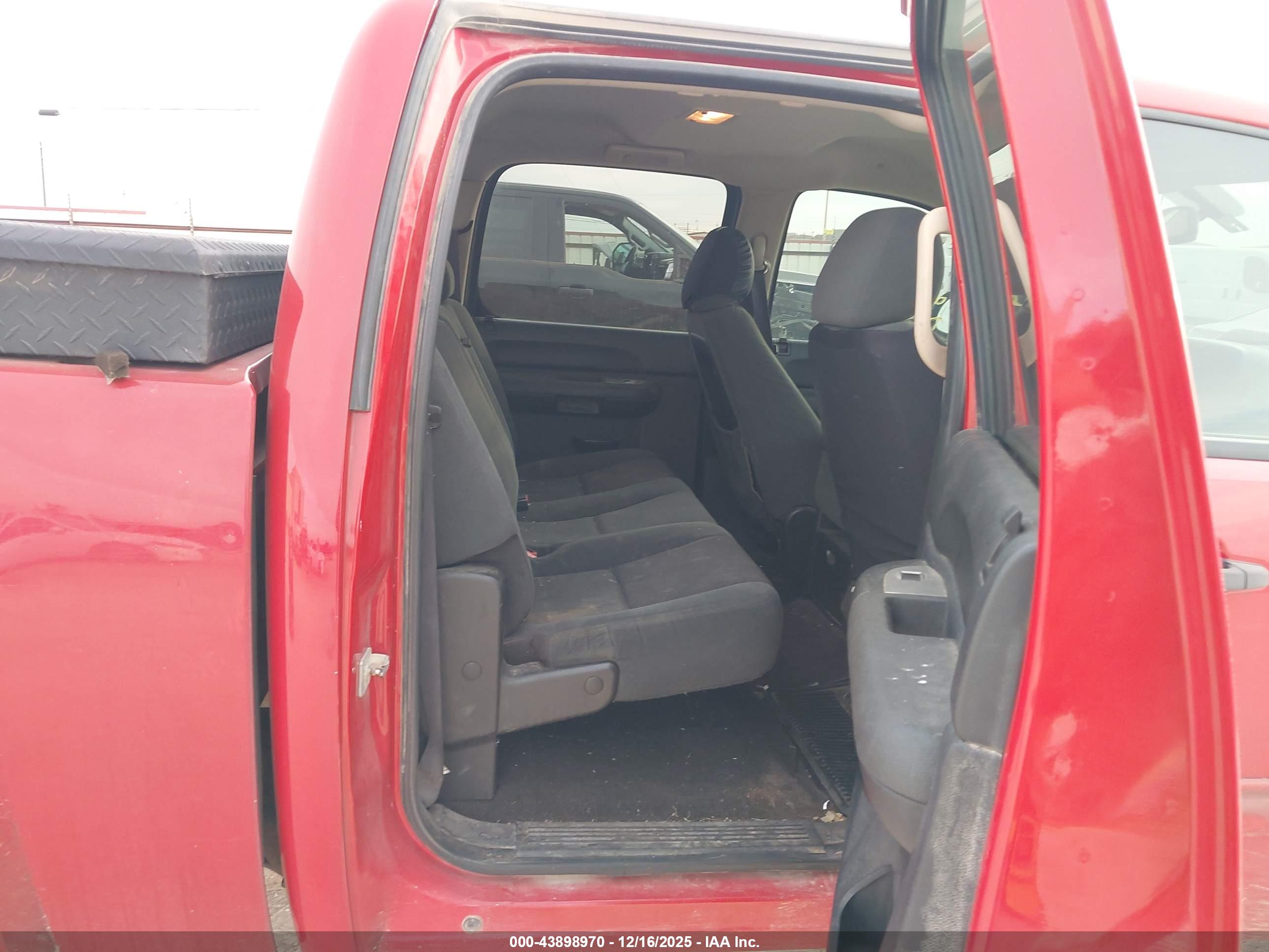 GMC SIERRA image 8