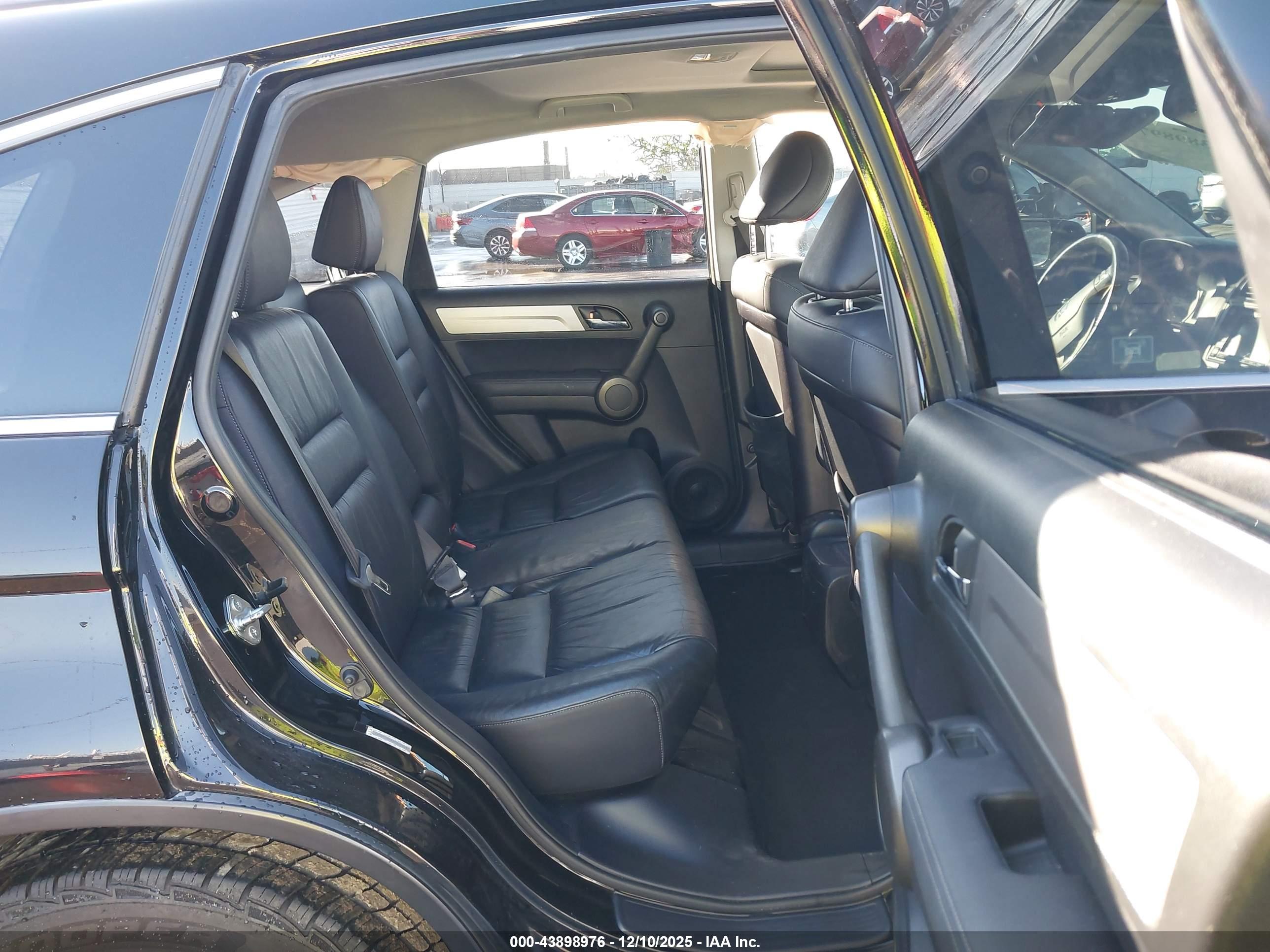 HONDA CR-V image 8