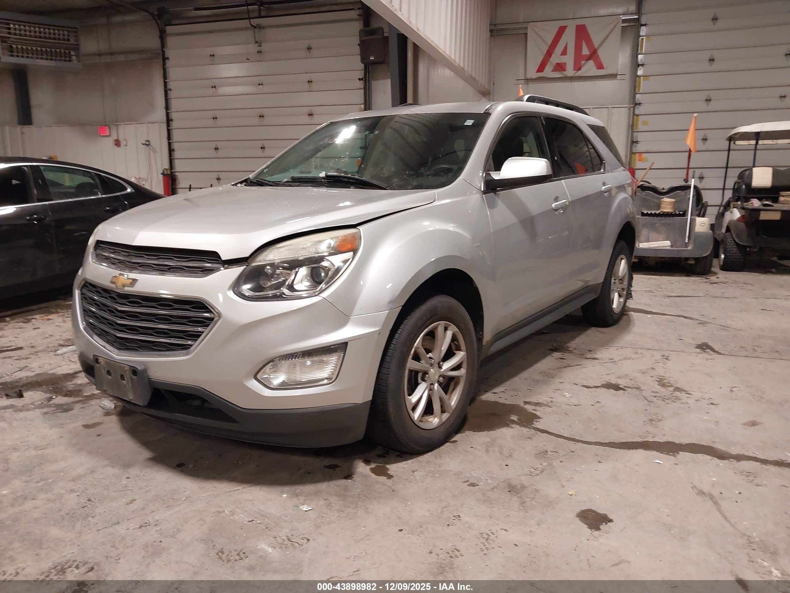 CHEVROLET EQUINOX image 2