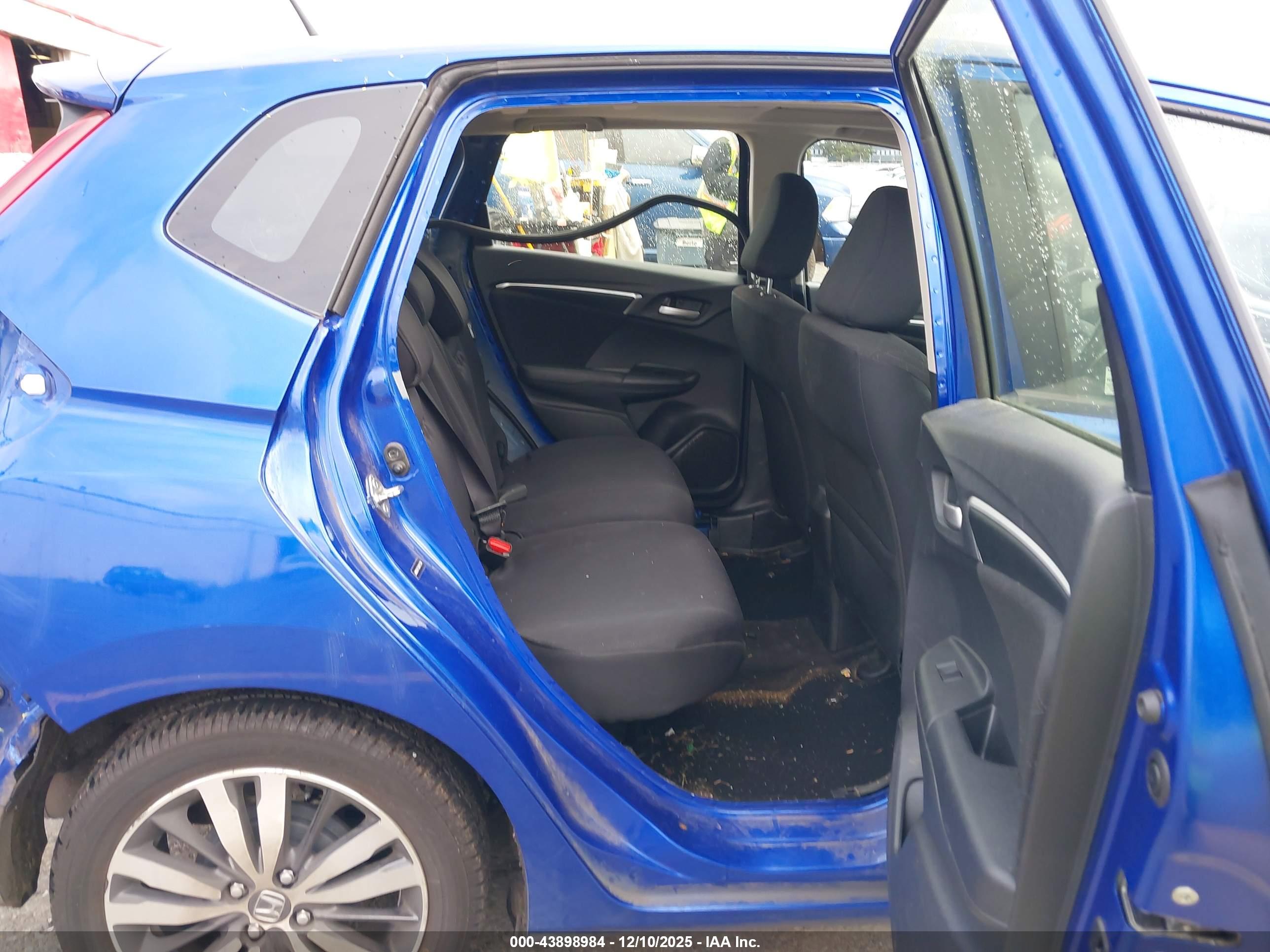 HONDA FIT image 8