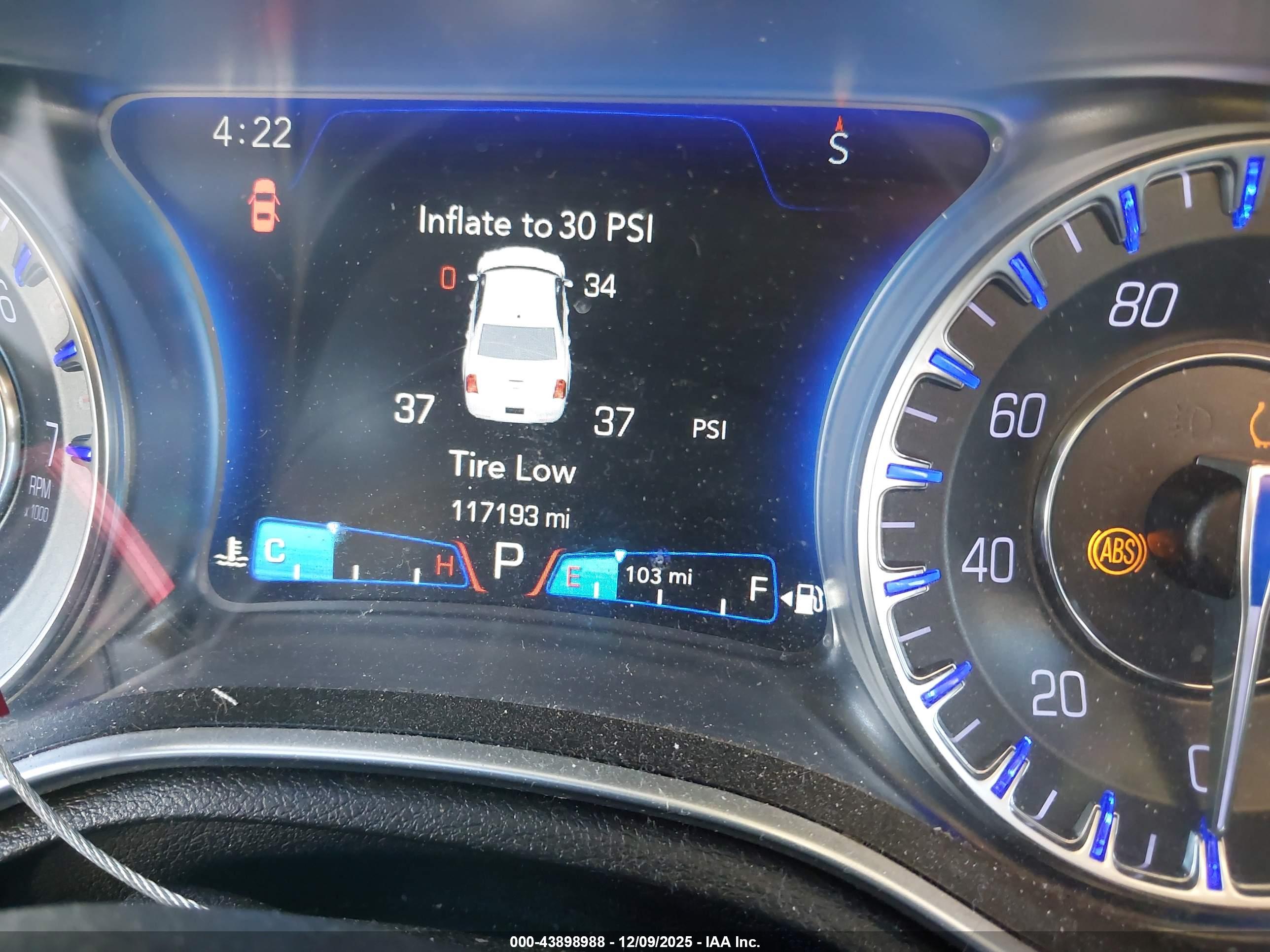 CHRYSLER 300C image 7