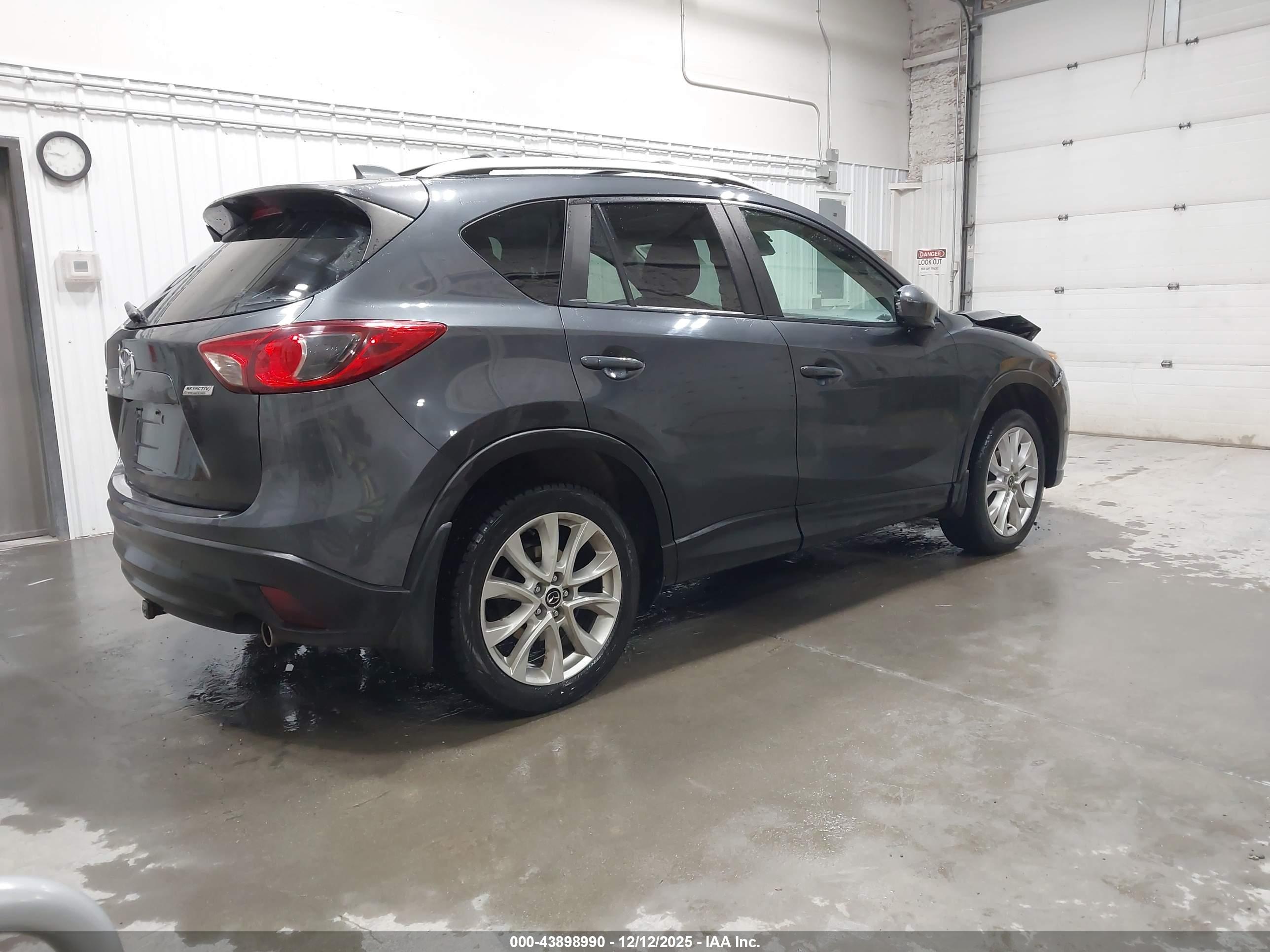 MAZDA CX-5 image 4