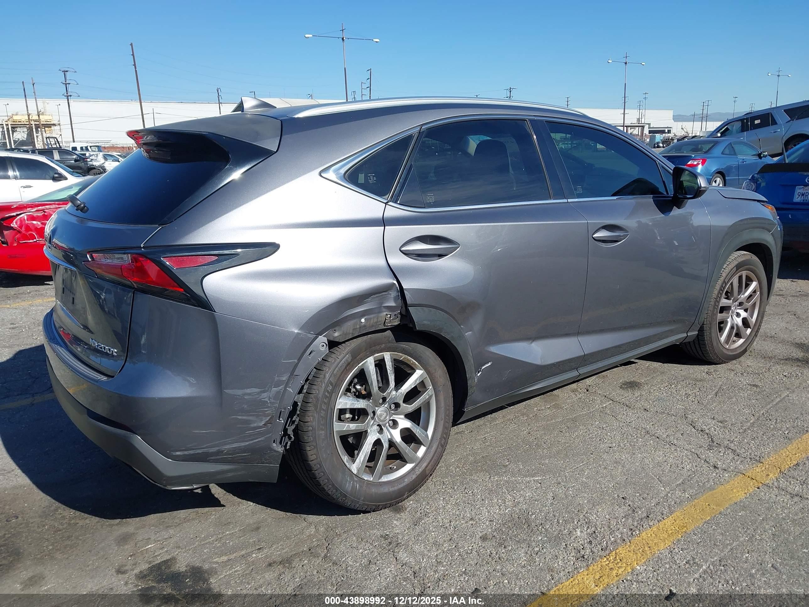 LEXUS NX image 4