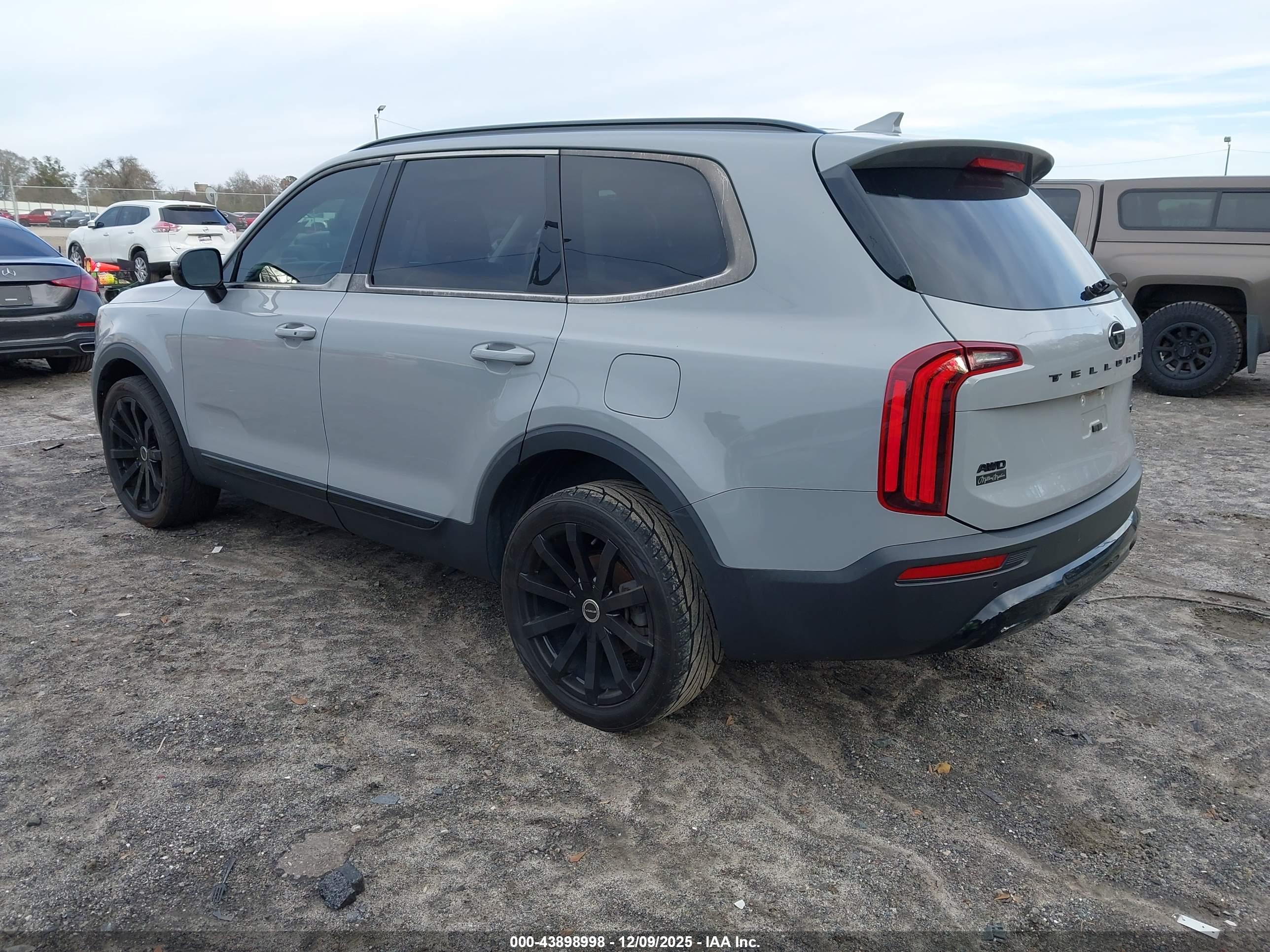 KIA TELLURIDE image 3