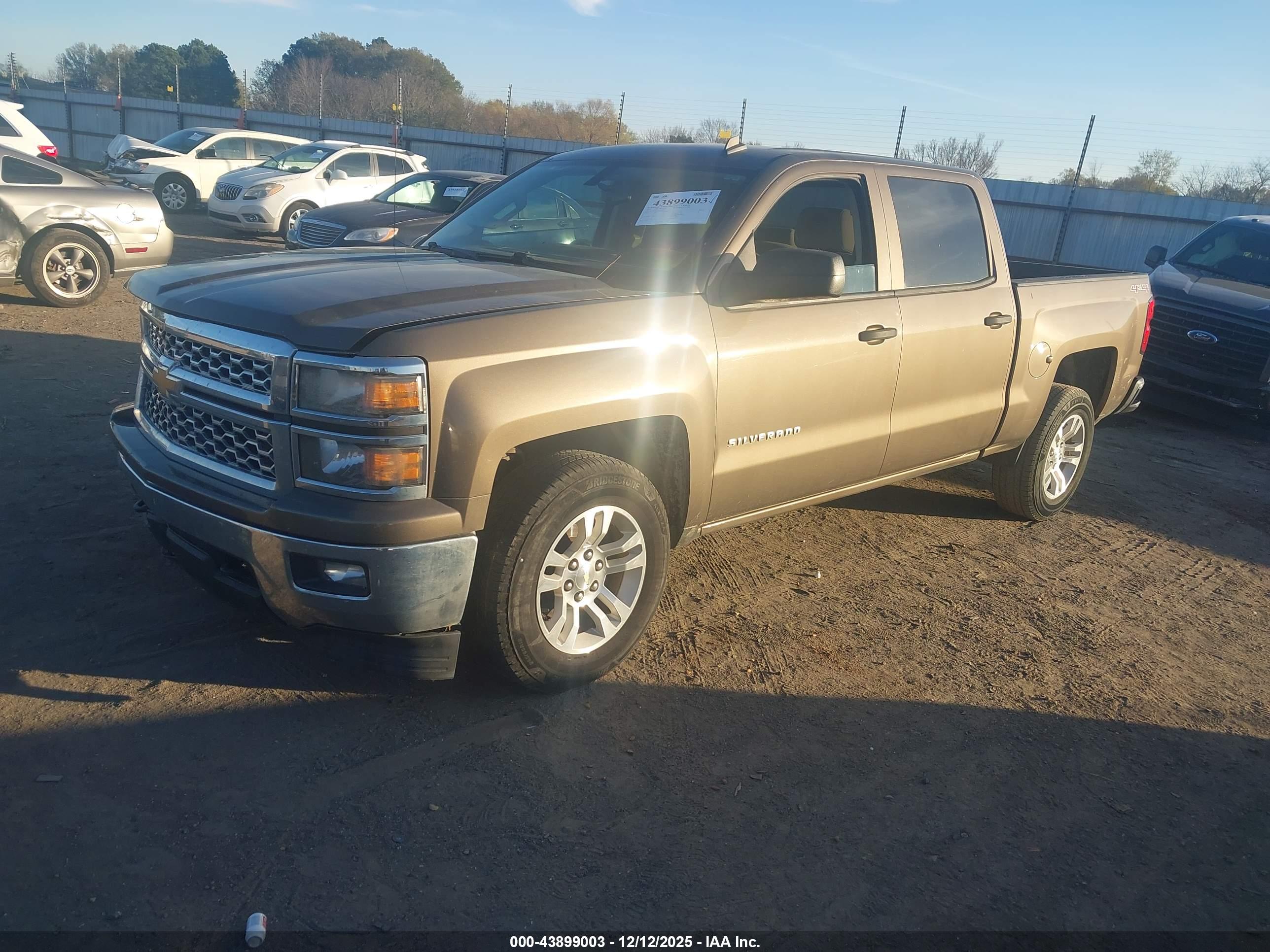 CHEVROLET SILVERADO image 2
