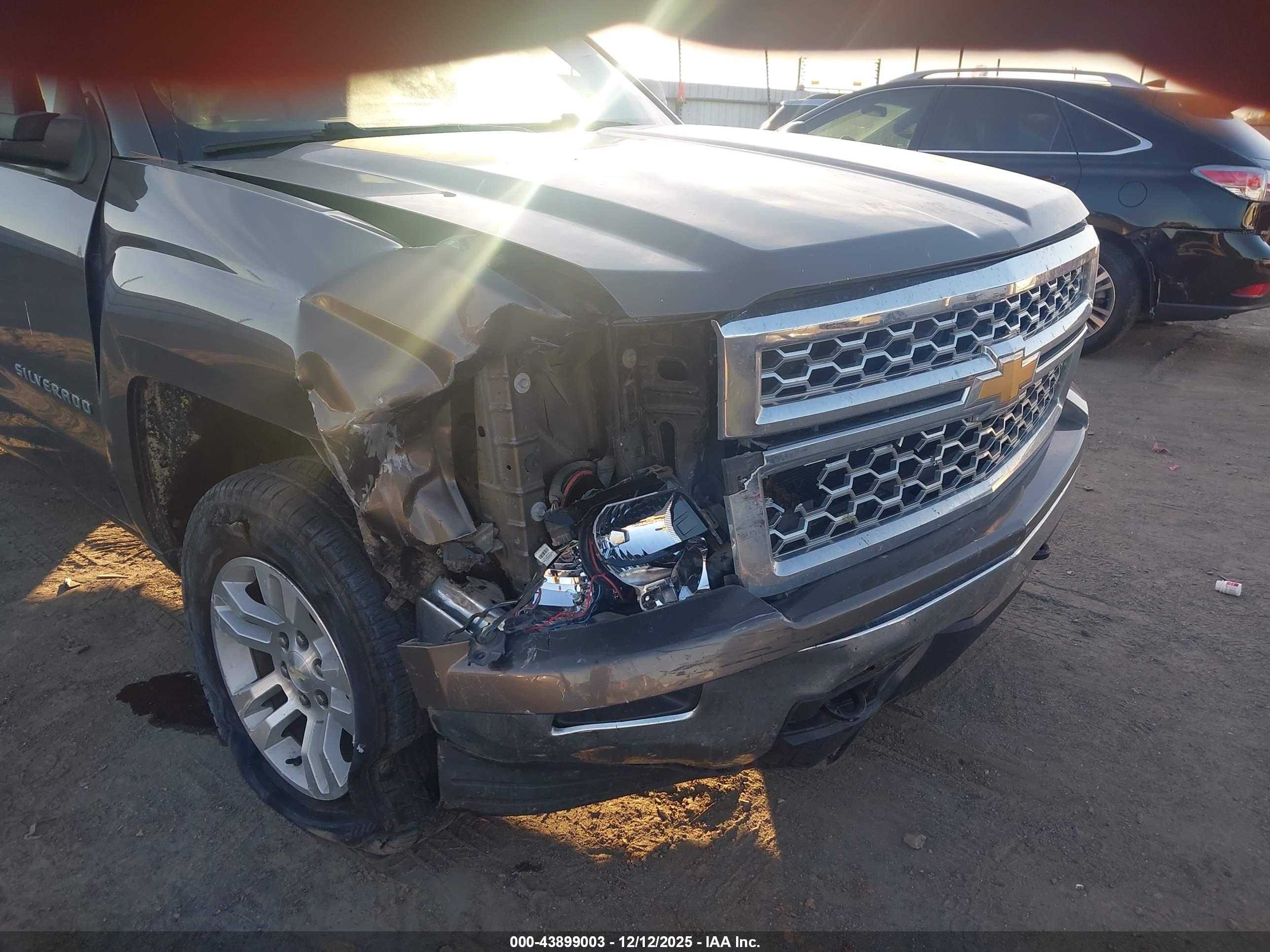 CHEVROLET SILVERADO image 6
