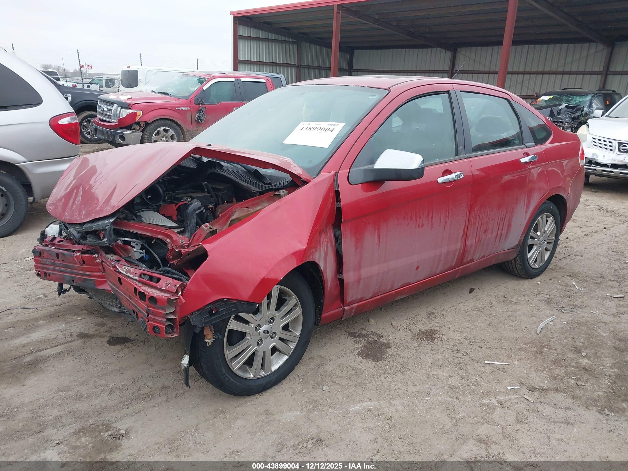 FORD FOCUS image 2