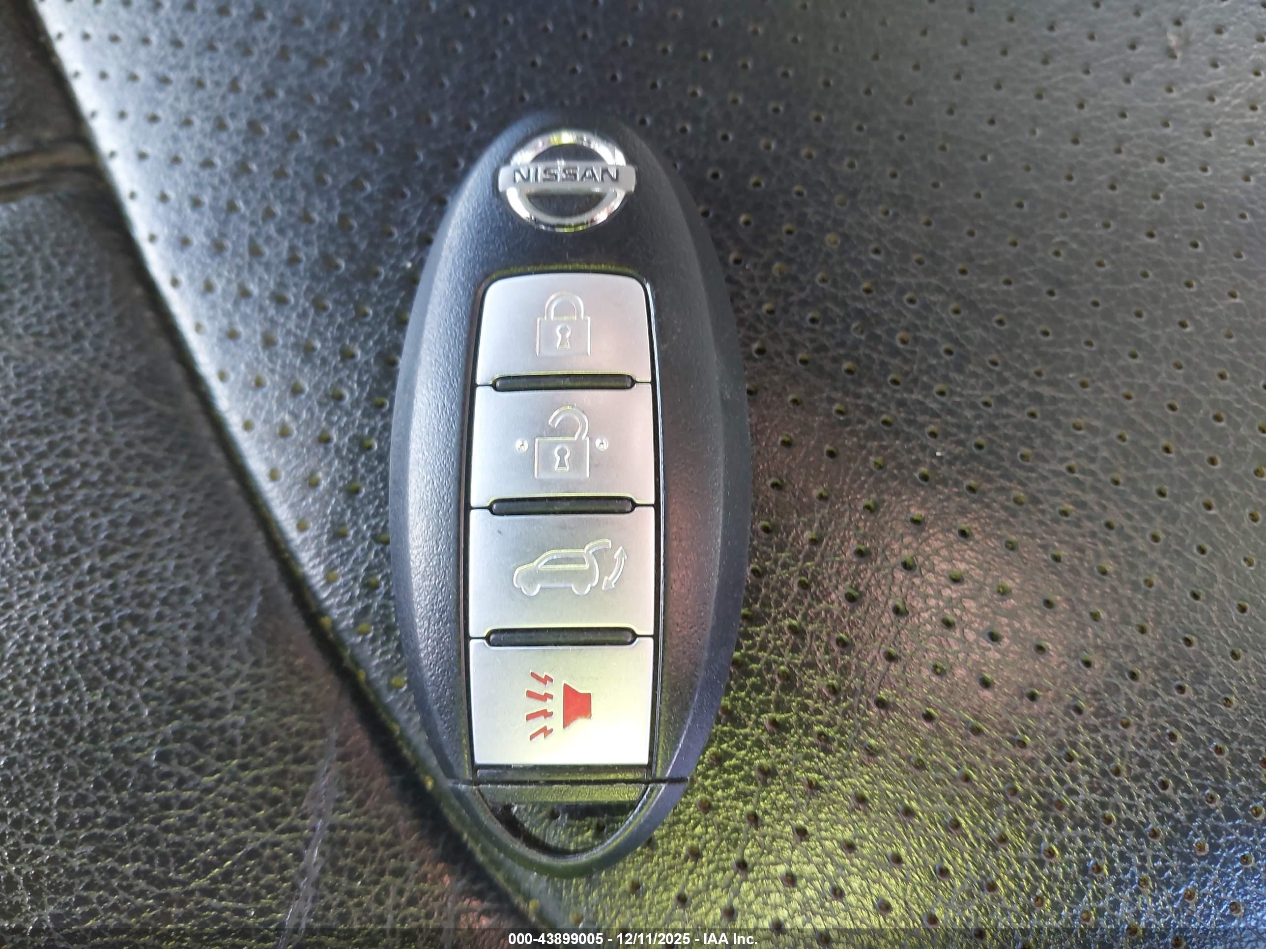 NISSAN MURANO image 11