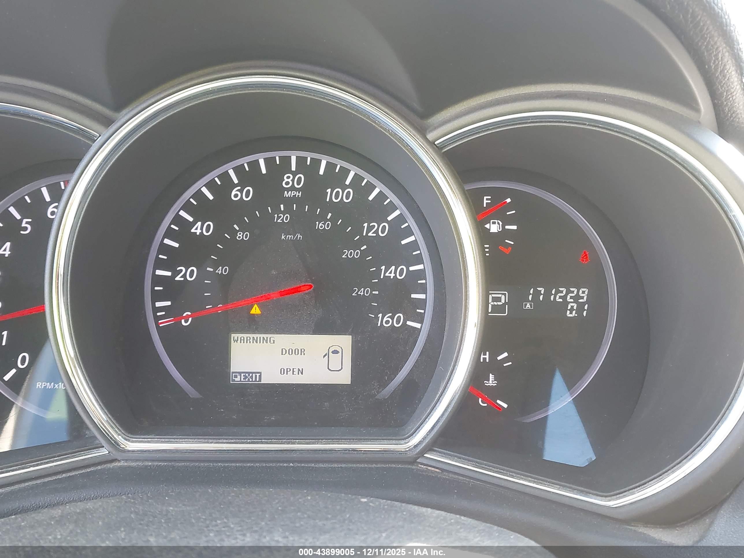 NISSAN MURANO image 7