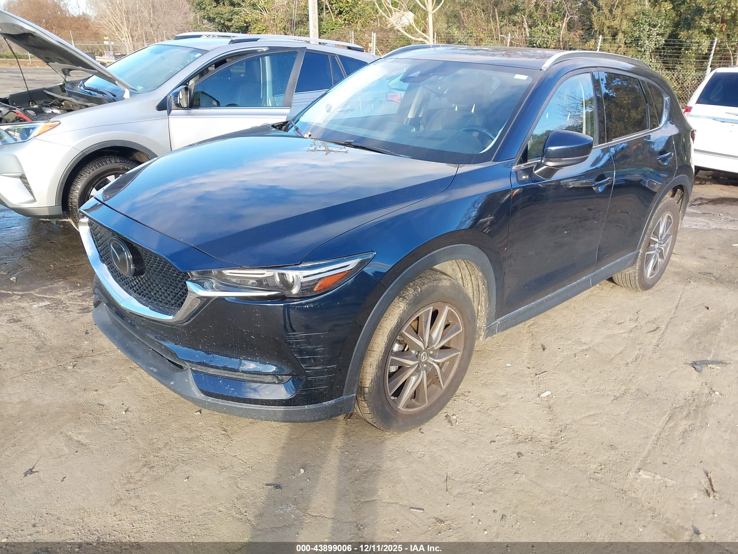 MAZDA CX-5 image 2