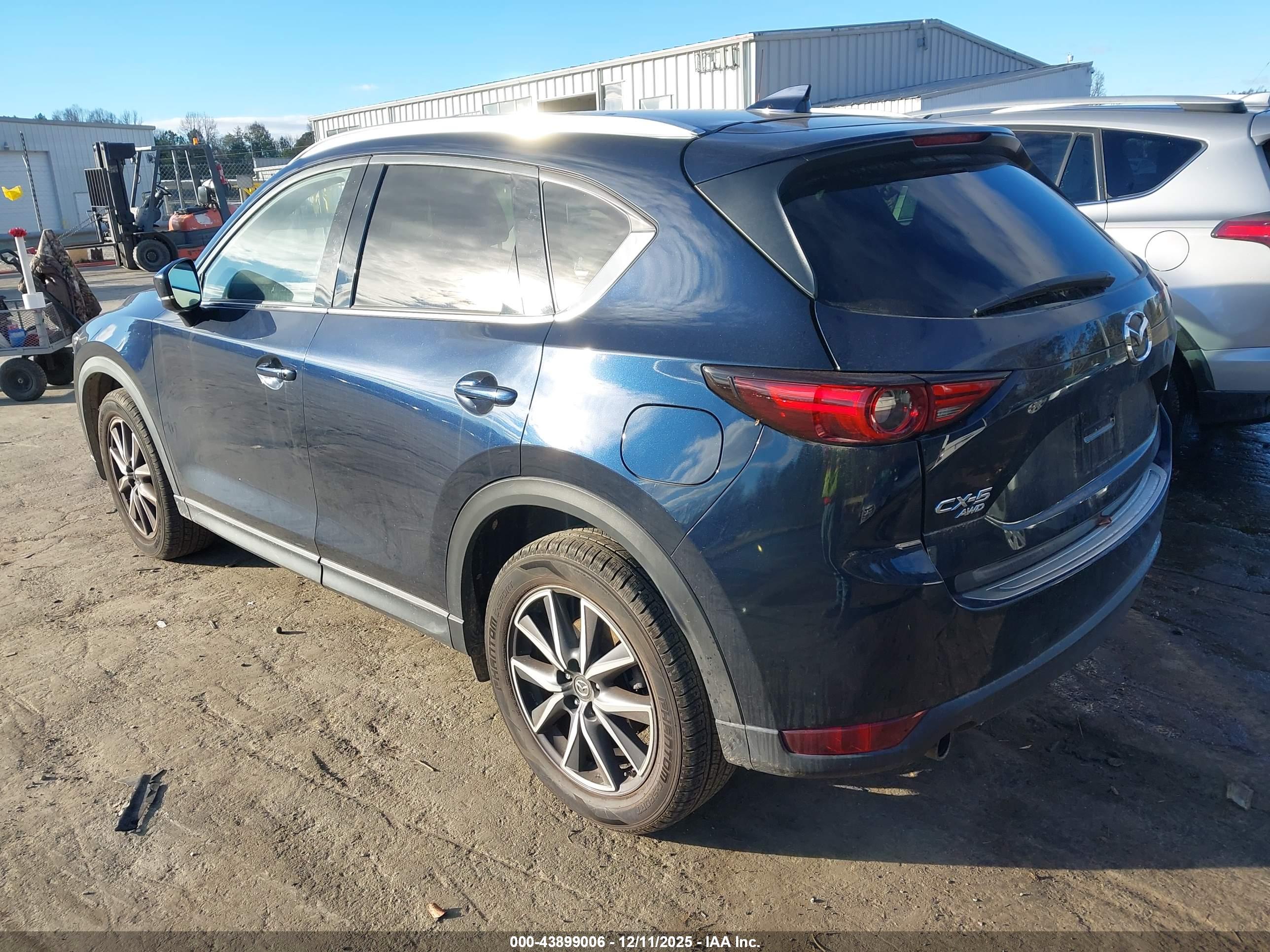 MAZDA CX-5 image 3