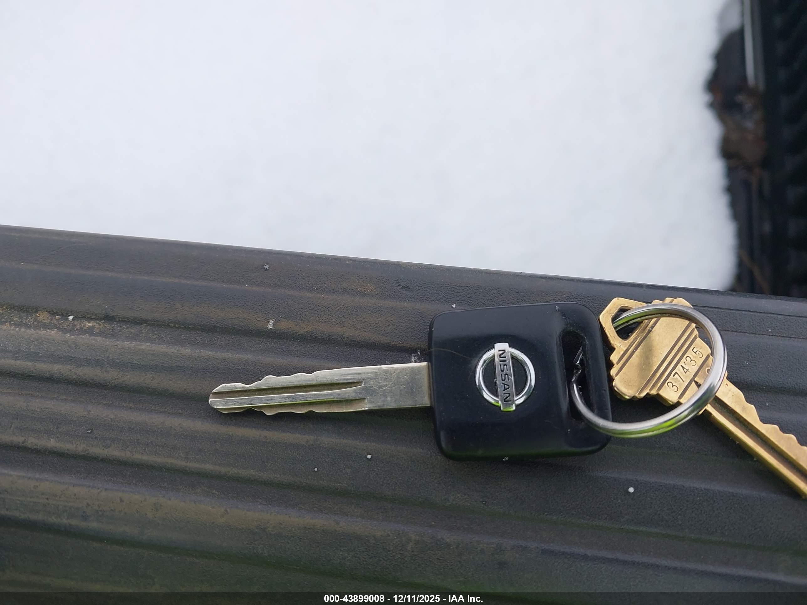 NISSAN FRONTIER image 11
