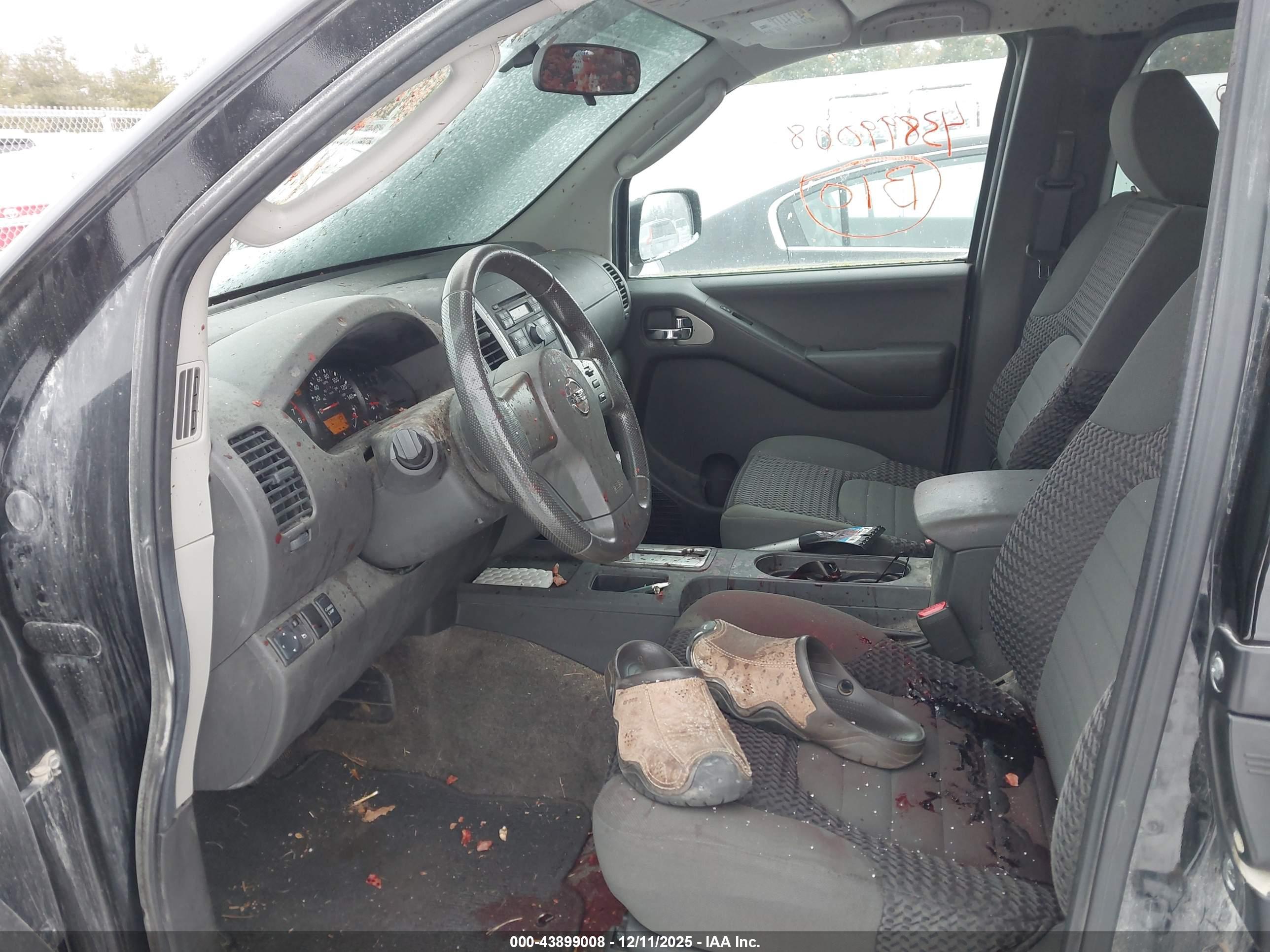NISSAN FRONTIER image 6