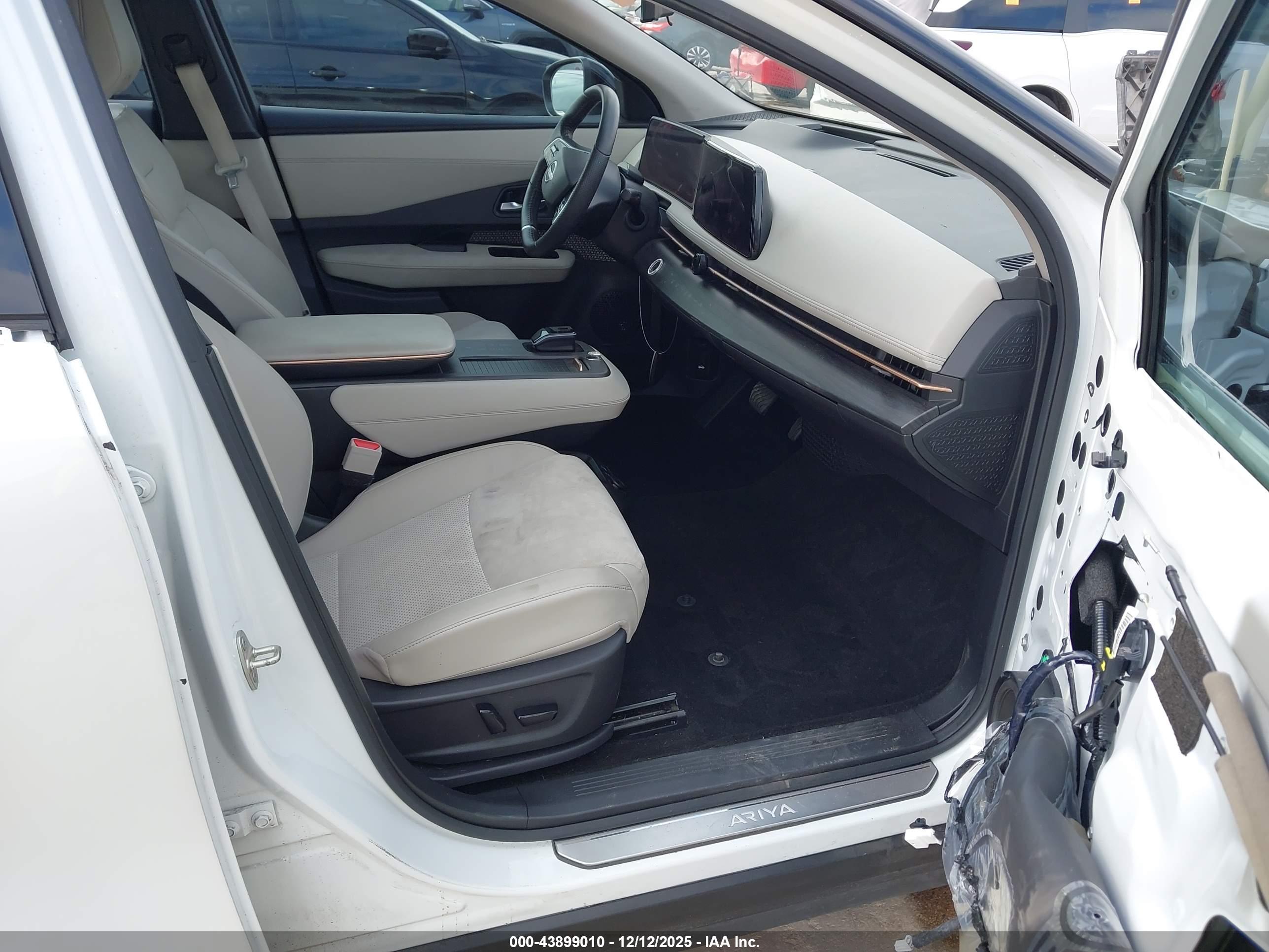 NISSAN ARIYA image 5