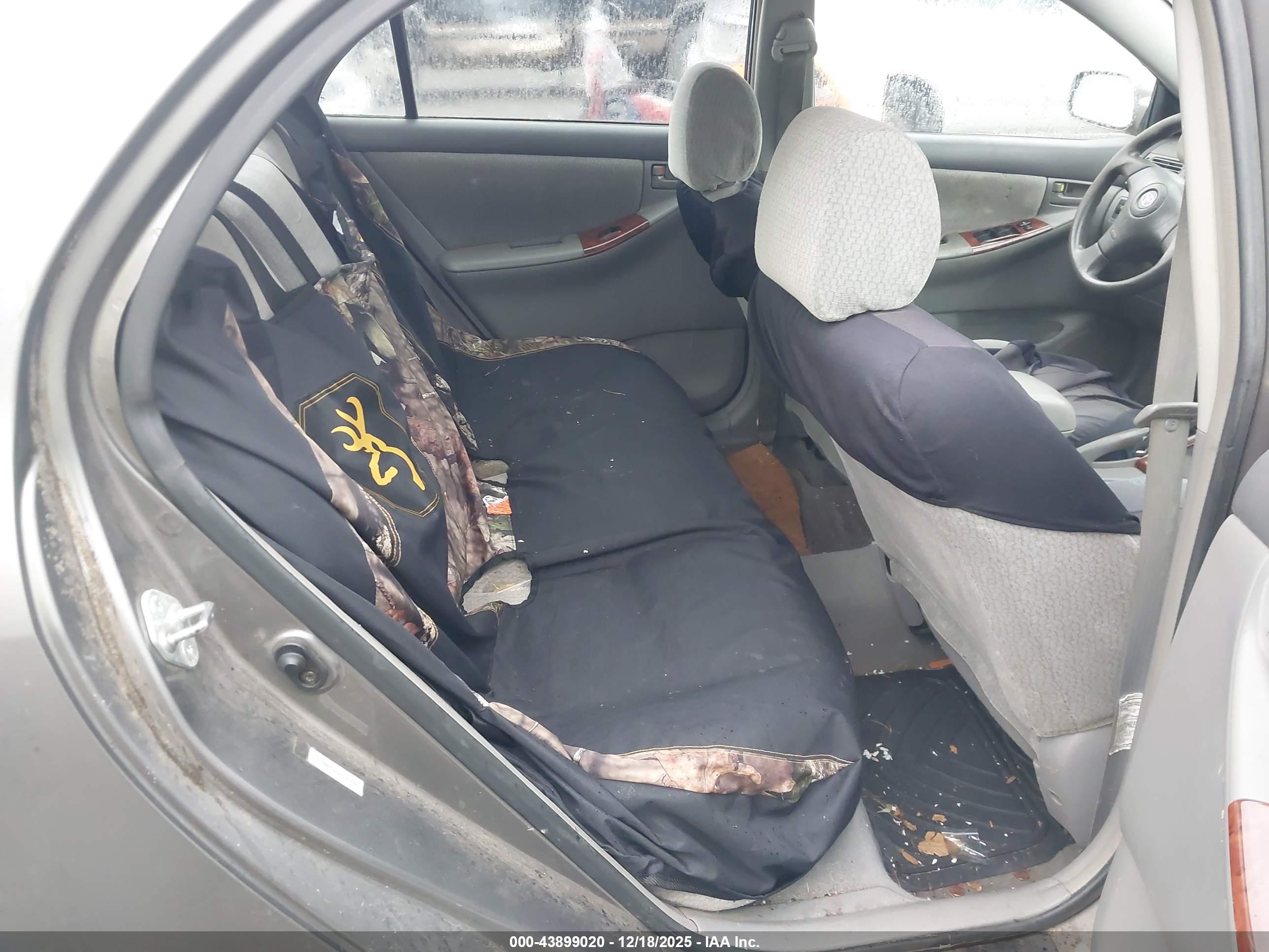 TOYOTA COROLLA image 8