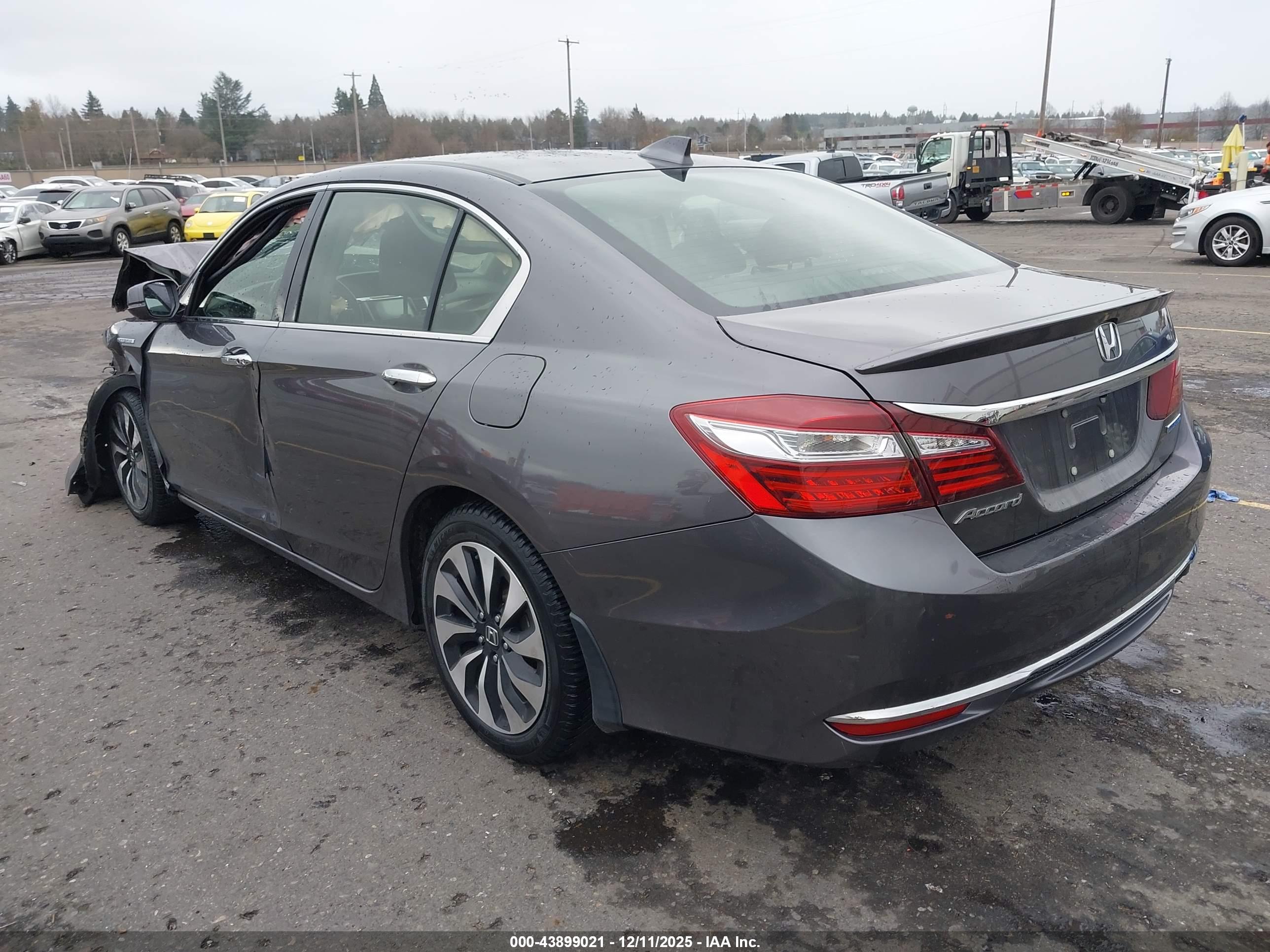 HONDA ACCORD image 3