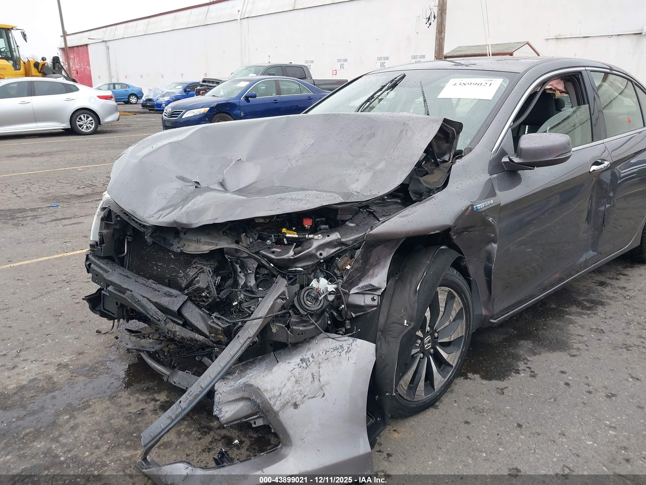 HONDA ACCORD image 6