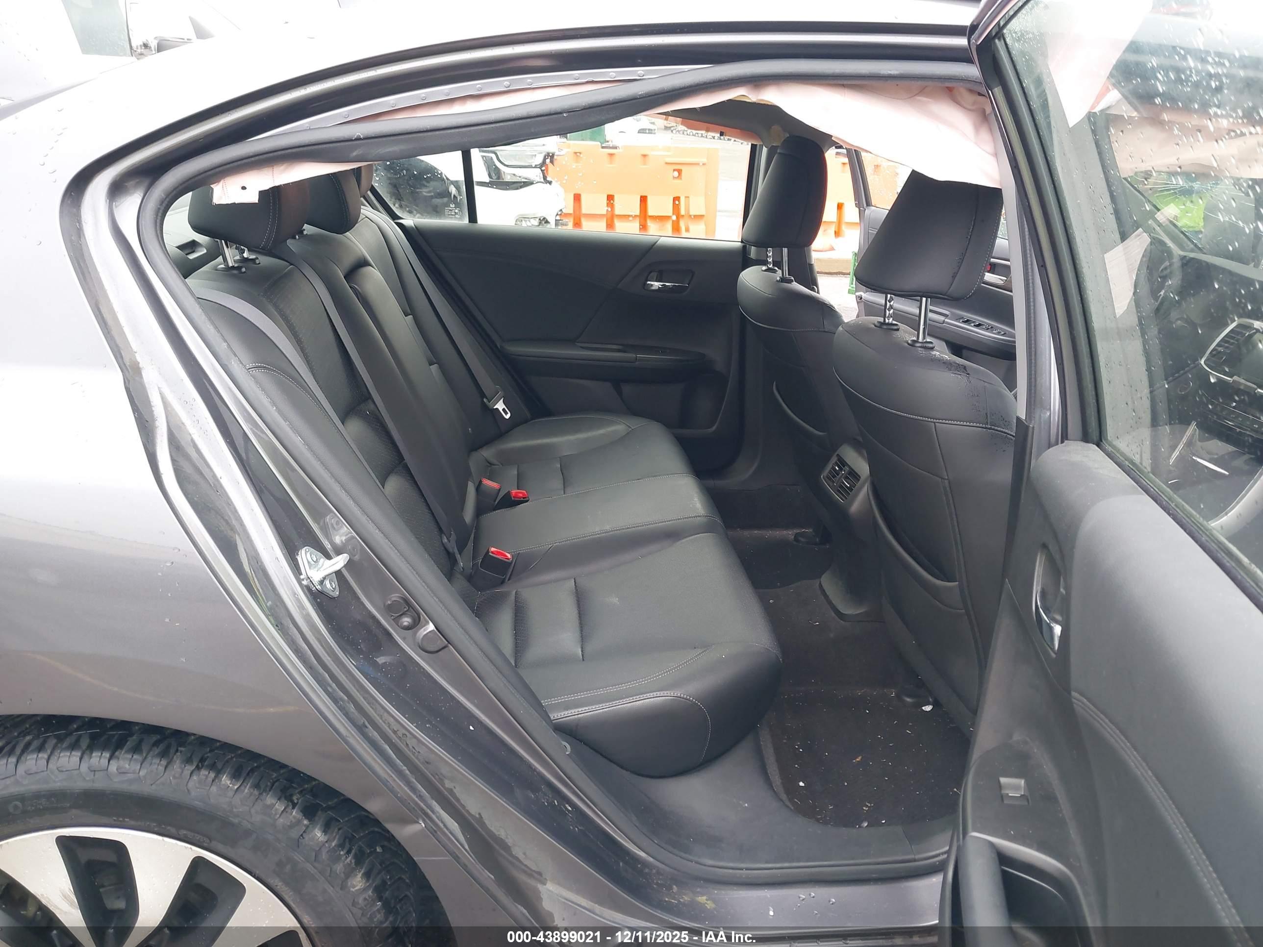 HONDA ACCORD image 8