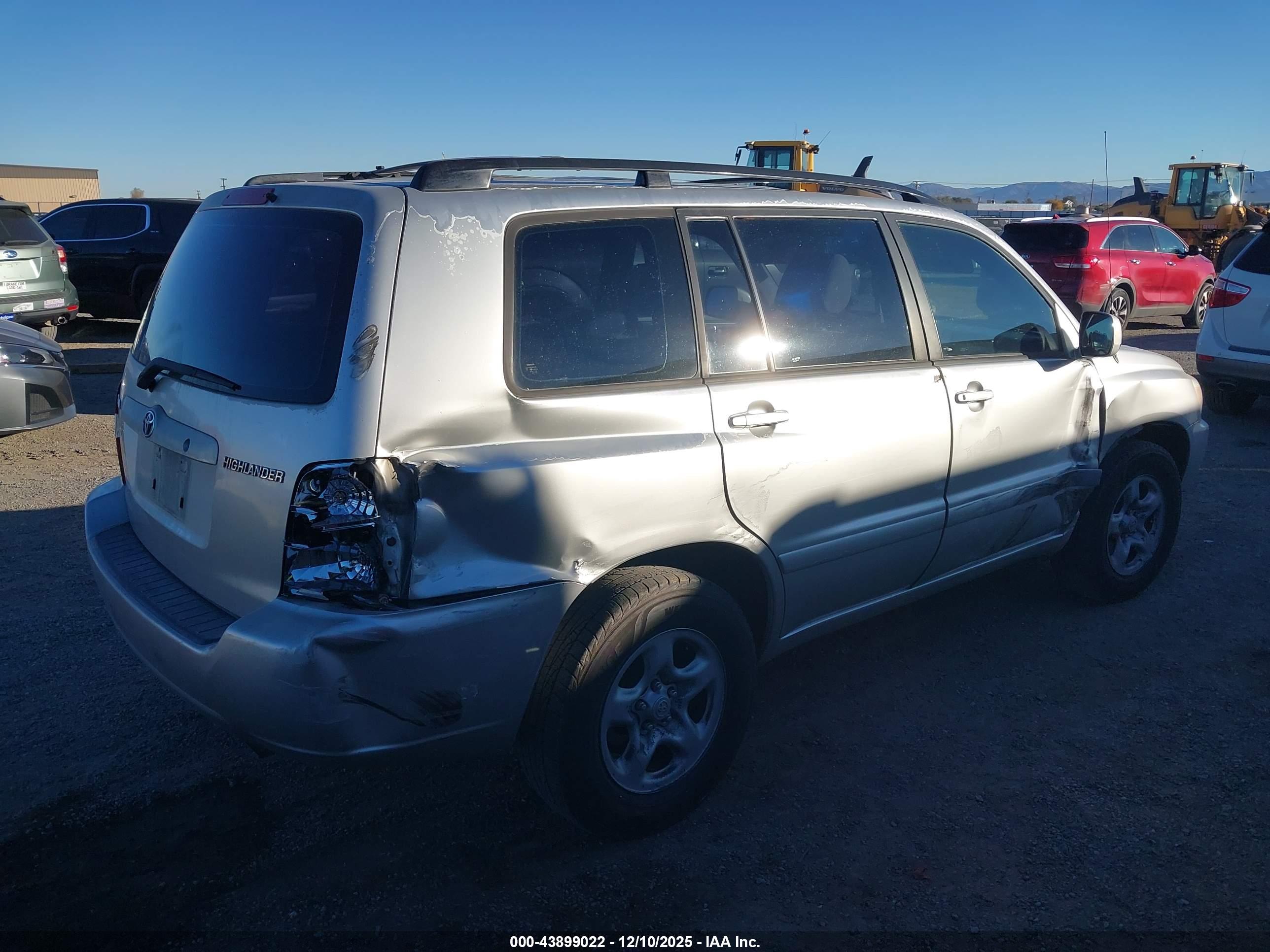 TOYOTA HIGHLANDER image 4