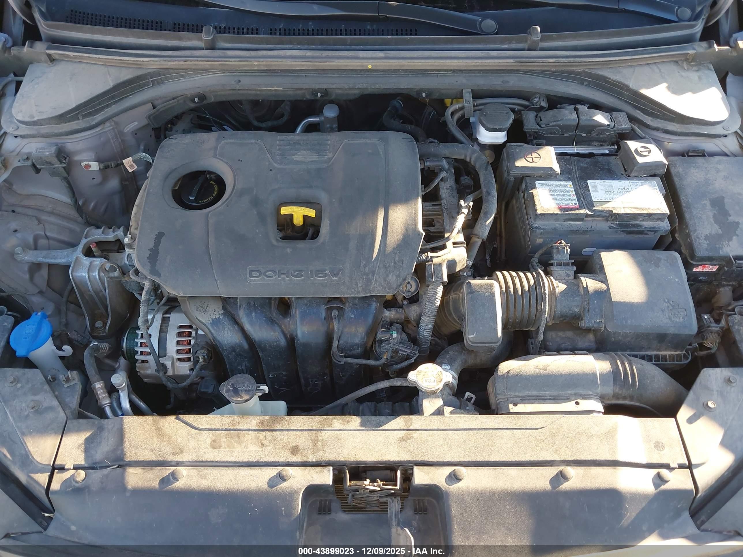 HYUNDAI ELANTRA image 10