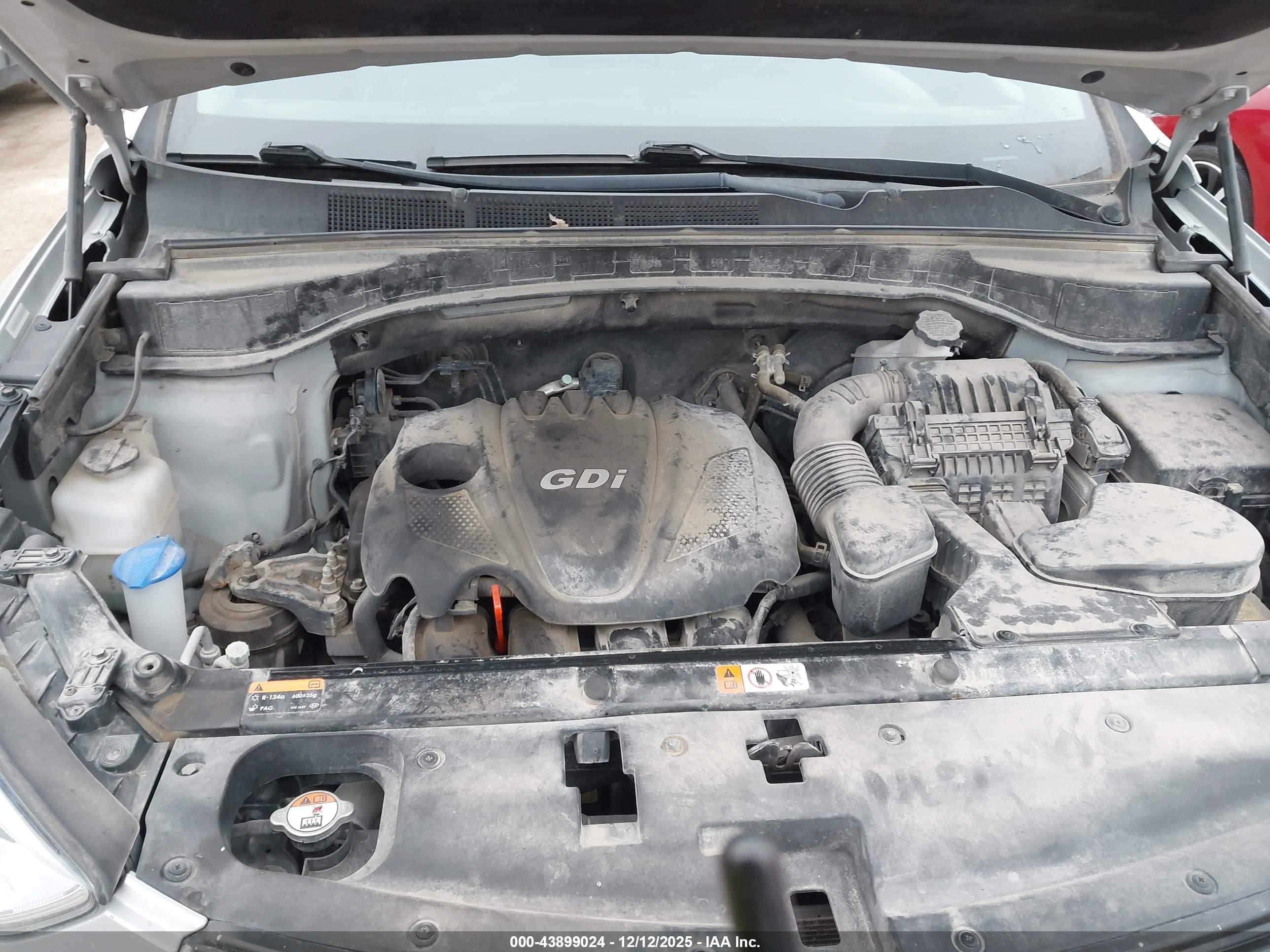 HYUNDAI SANTA image 10