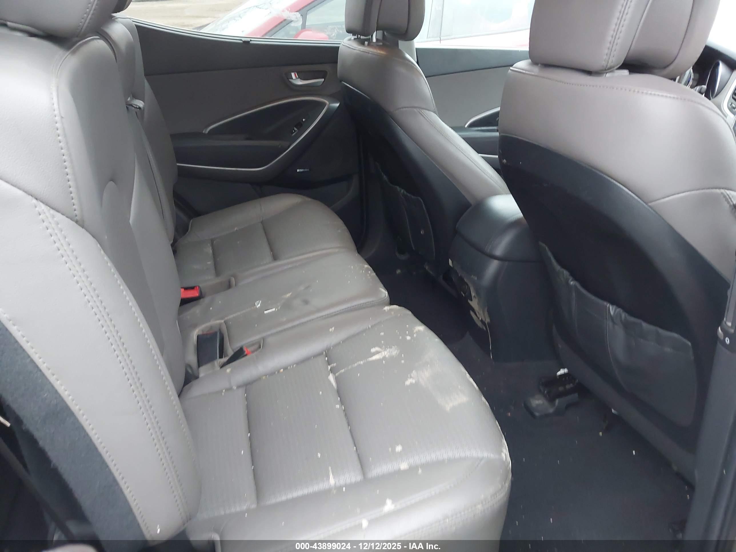 HYUNDAI SANTA image 8