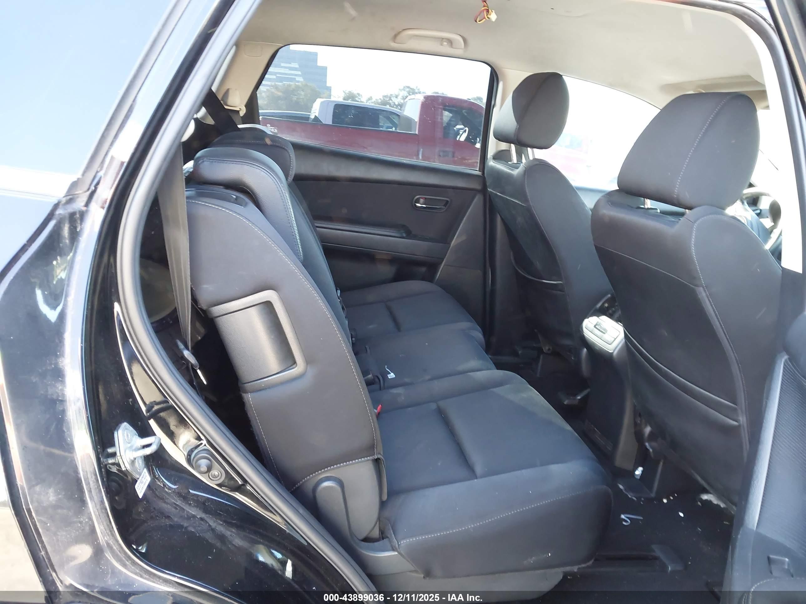 MAZDA CX-9 image 8