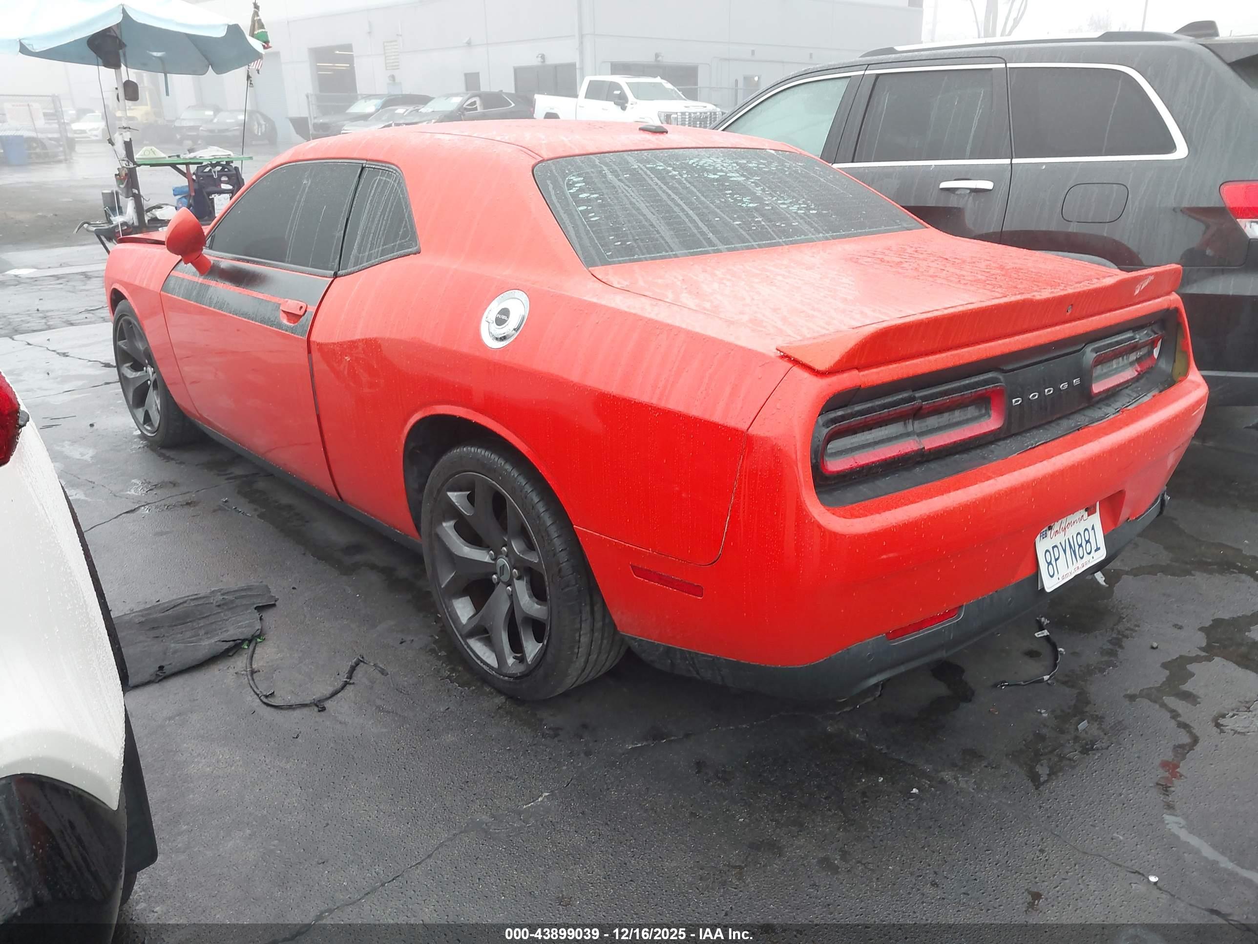 DODGE CHALLENGER image 3