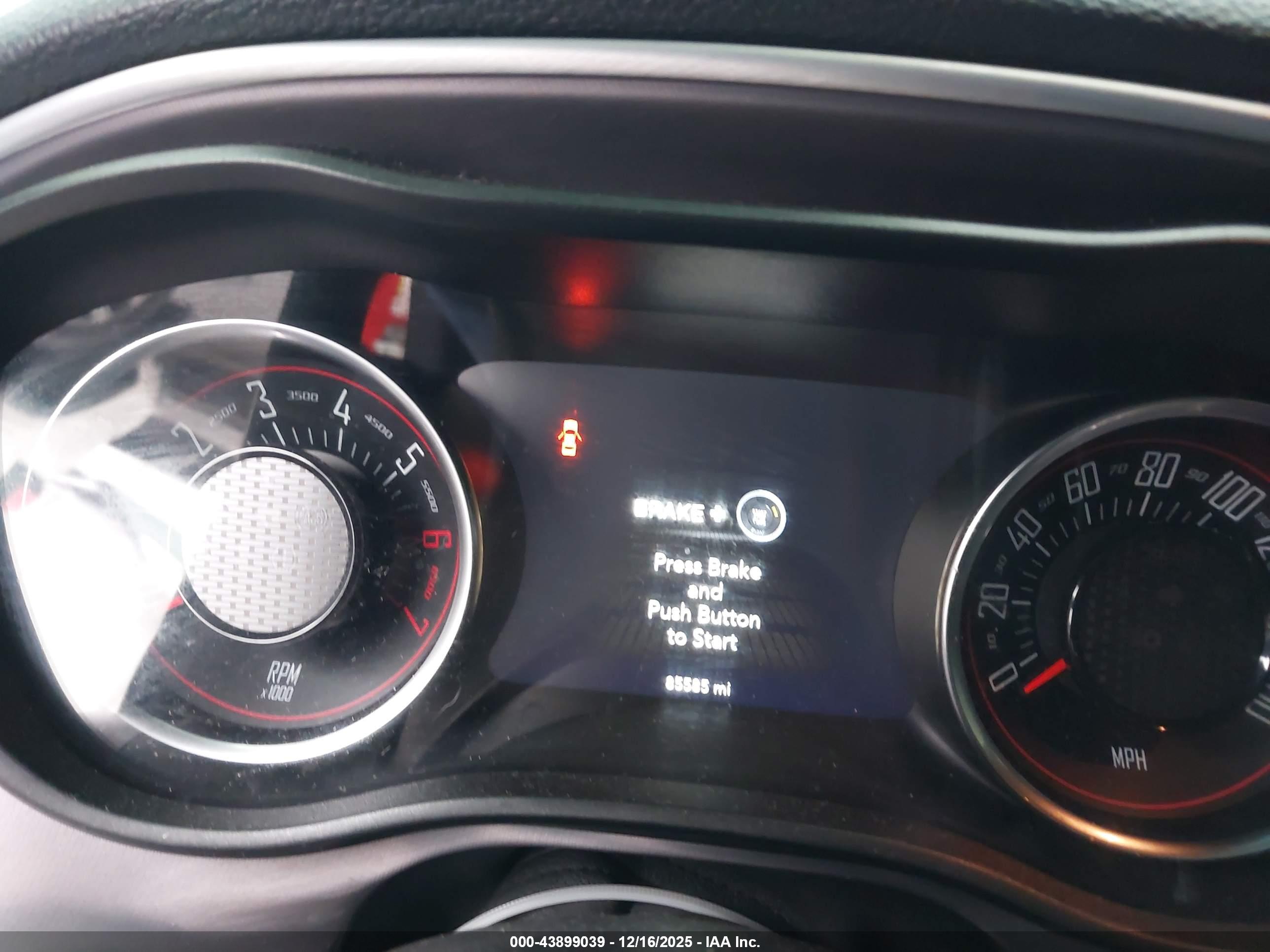 DODGE CHALLENGER image 7
