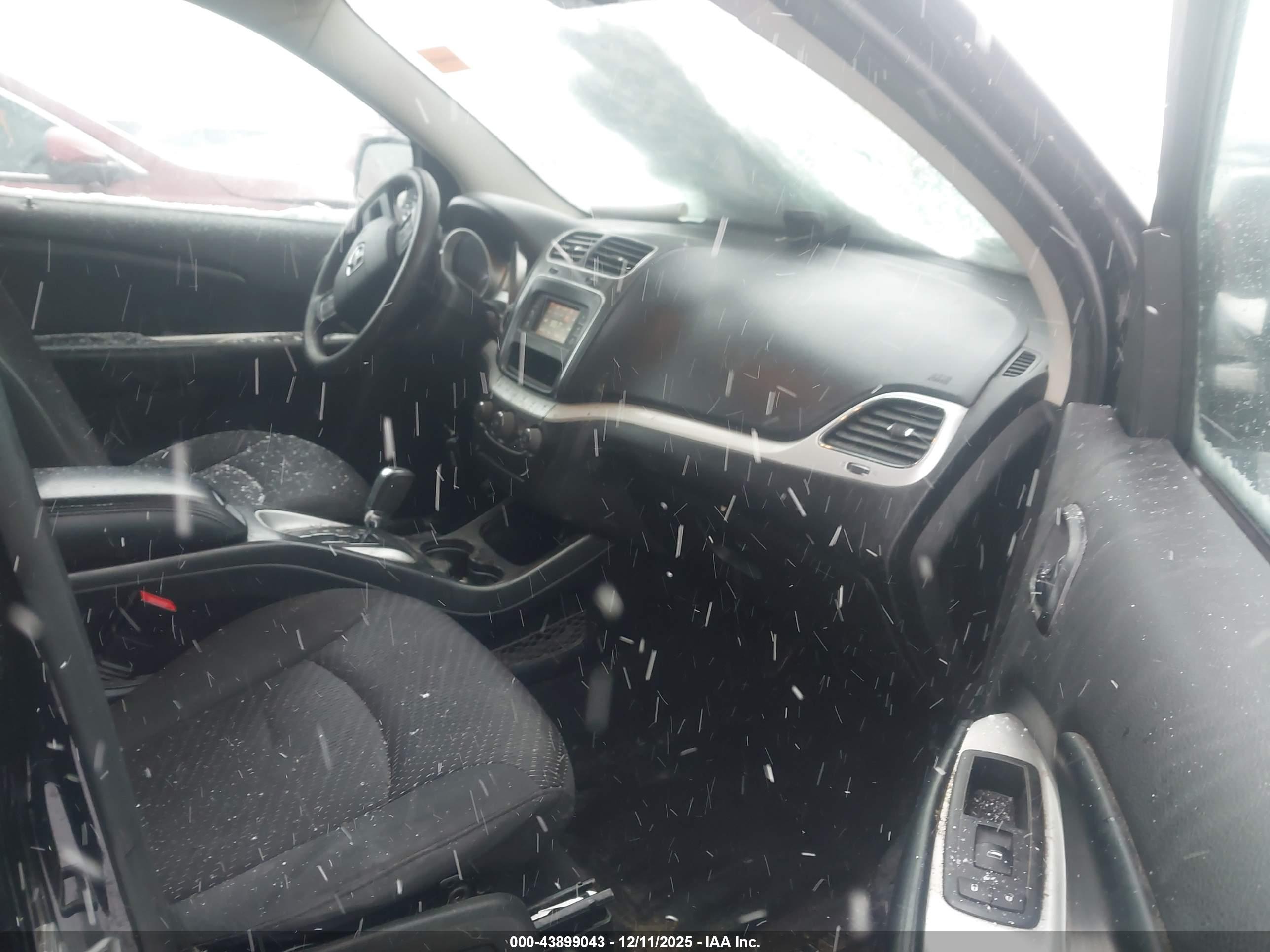DODGE JOURNEY image 5
