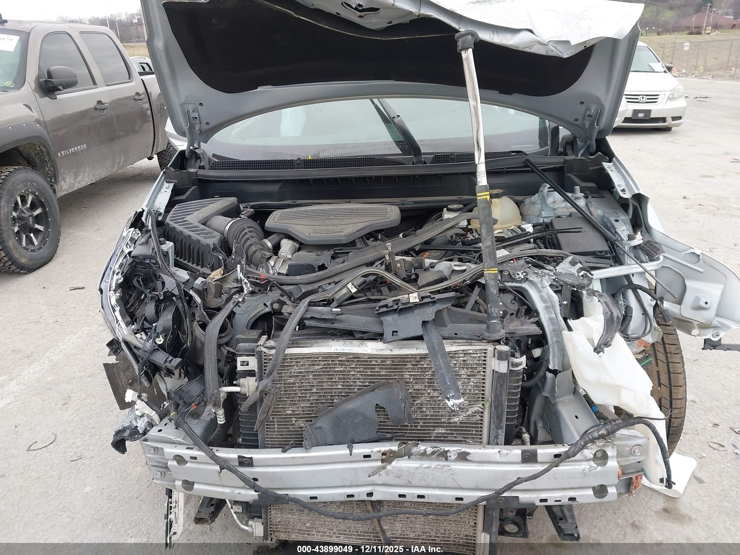CADILLAC XT5 image 10