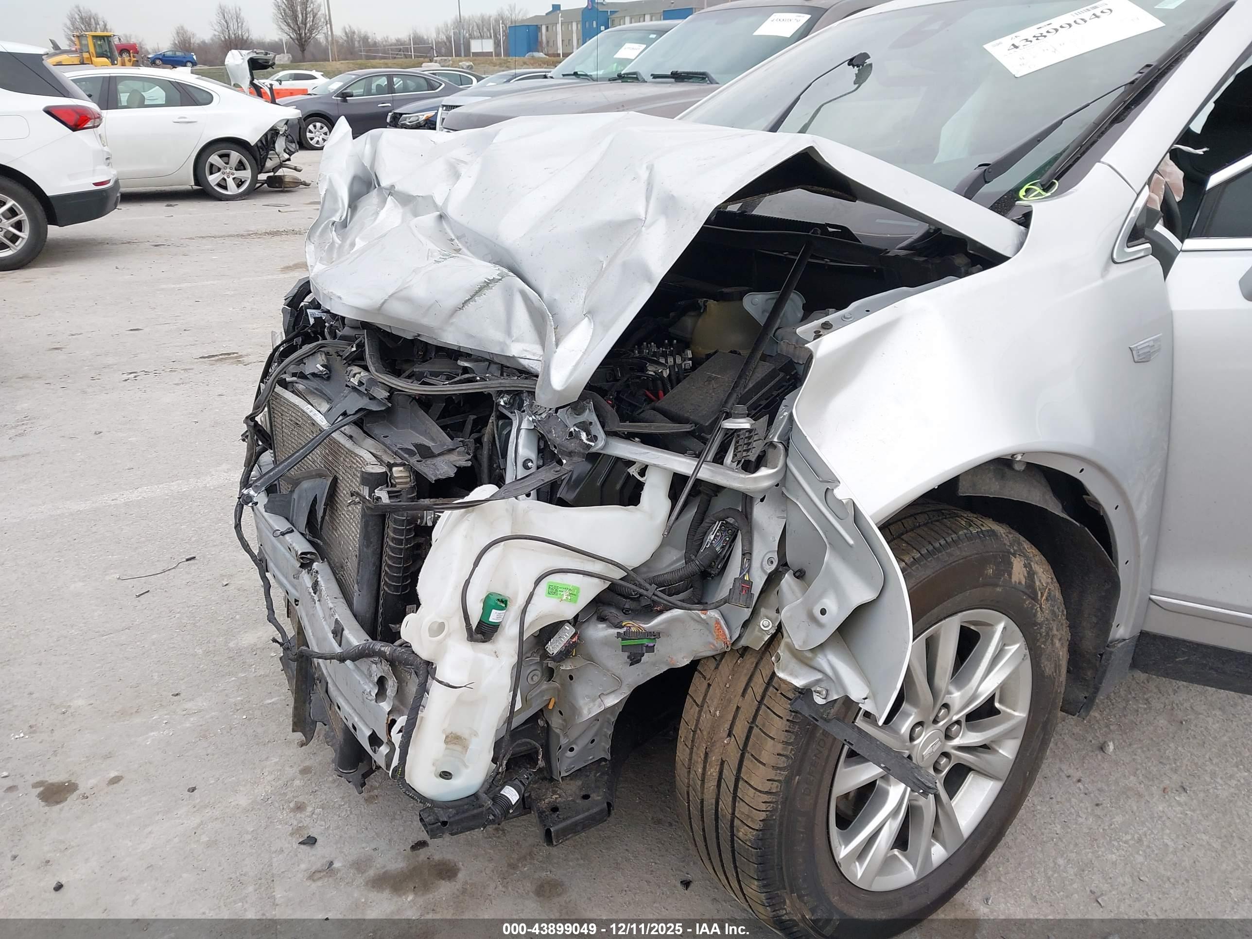 CADILLAC XT5 image 6