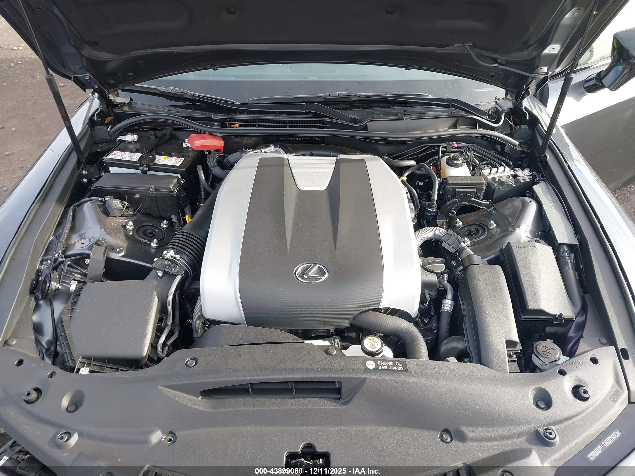 LEXUS IS image 10
