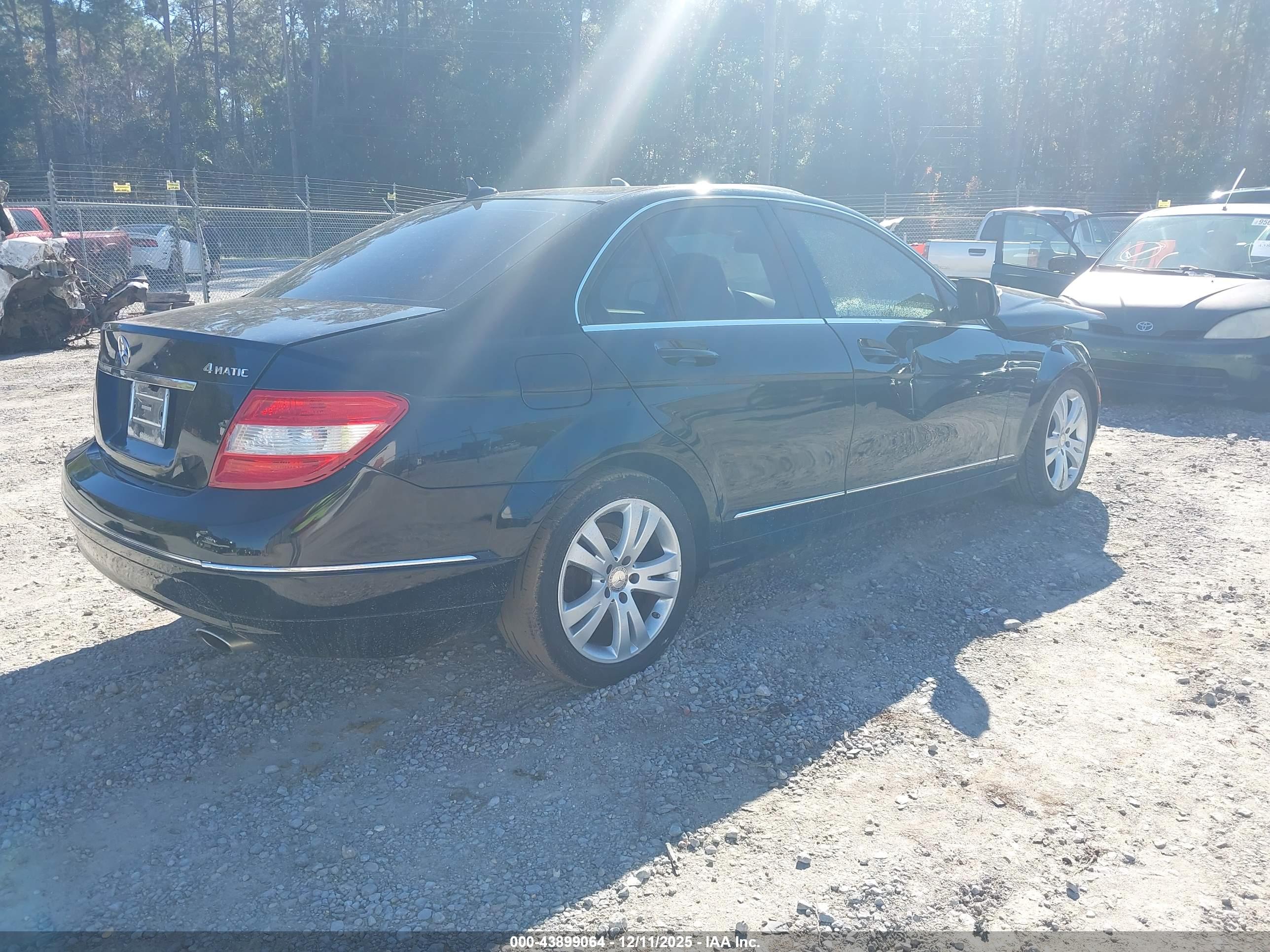 MERCEDES-BENZ C image 4