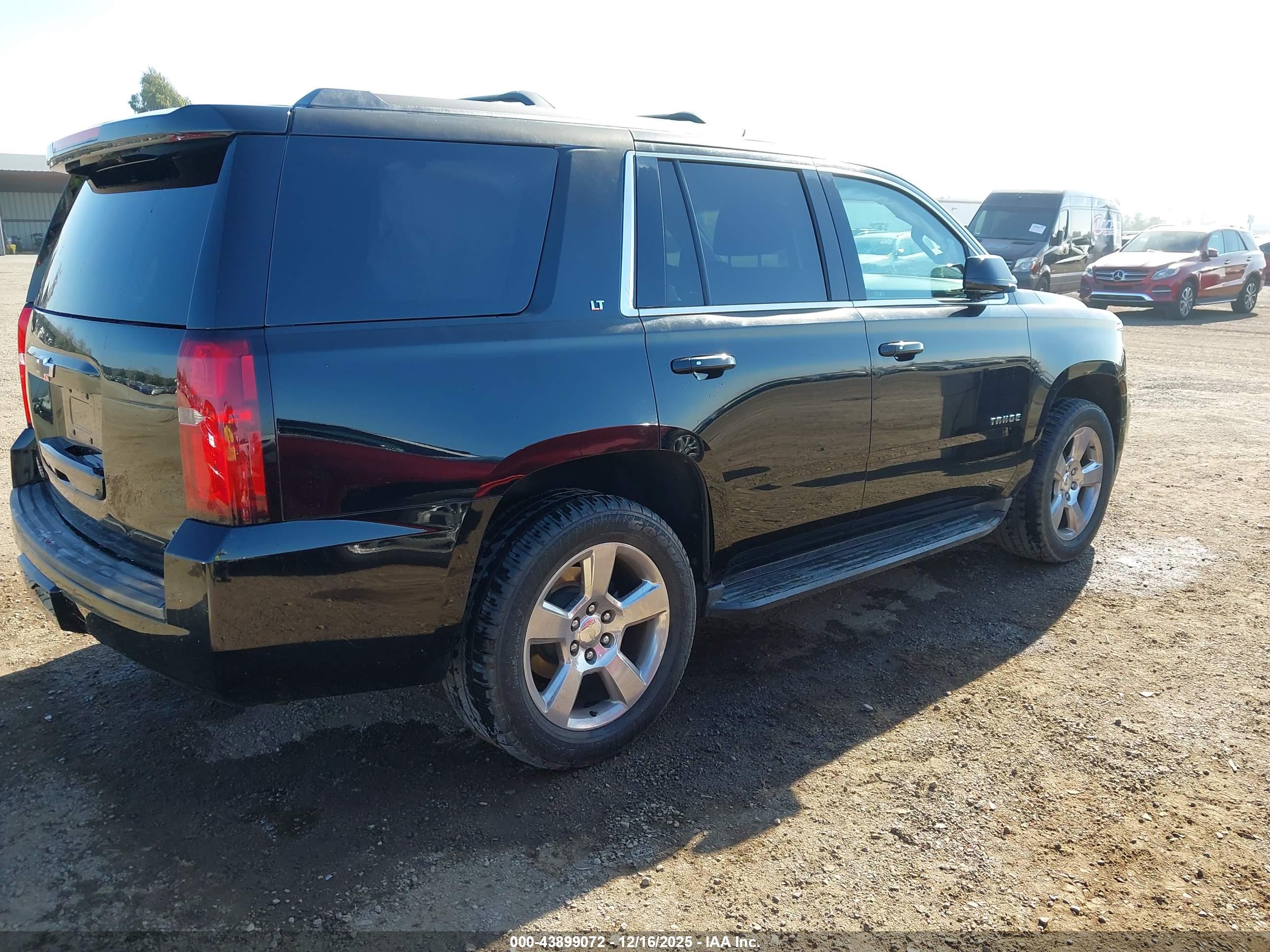 CHEVROLET TAHOE image 4