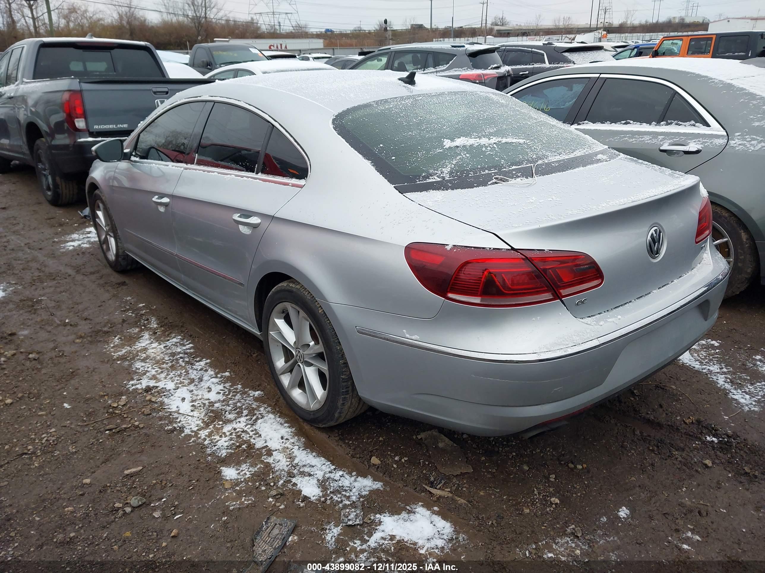 VOLKSWAGEN CC image 3