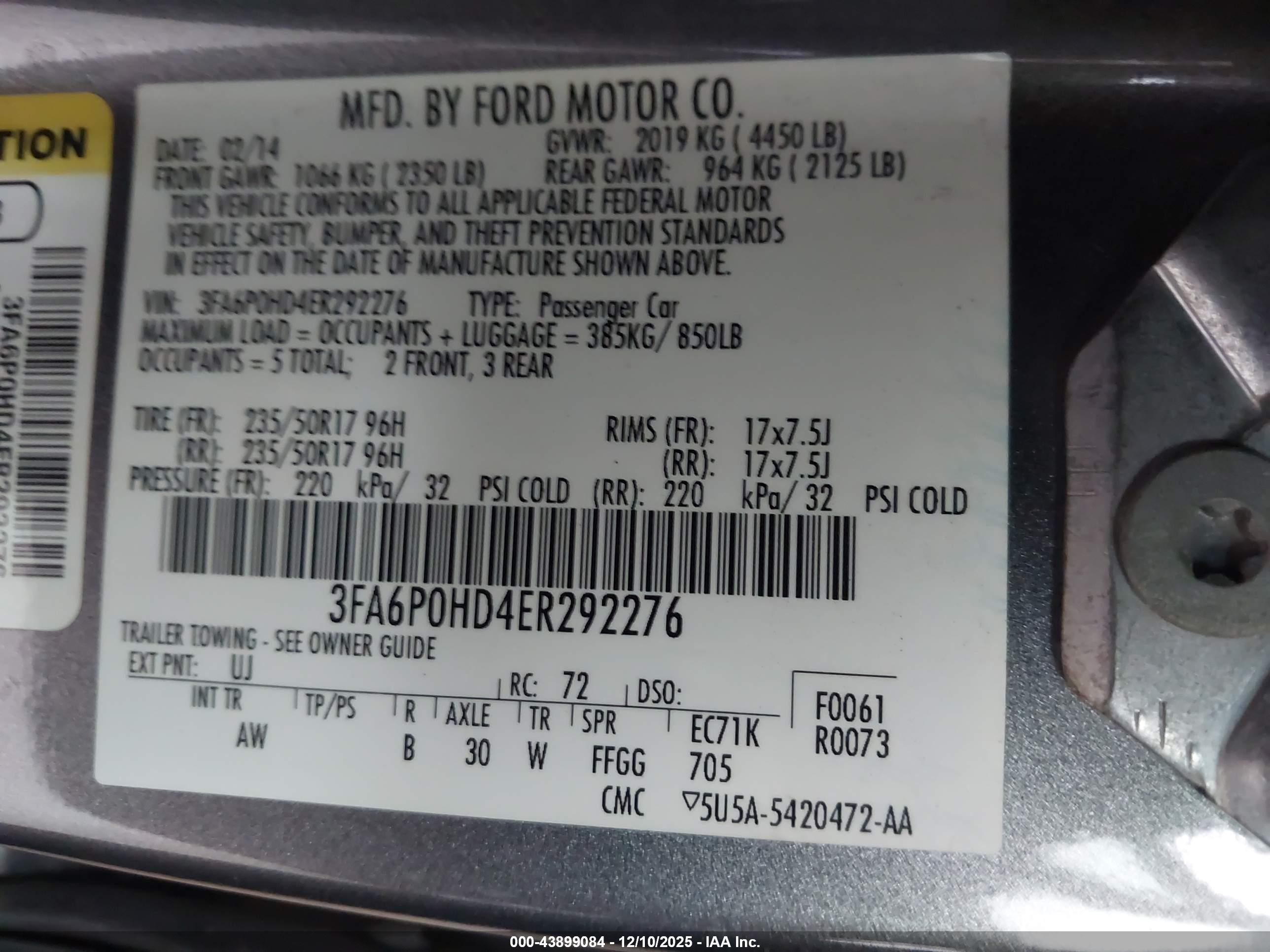 FORD FUSION image 9