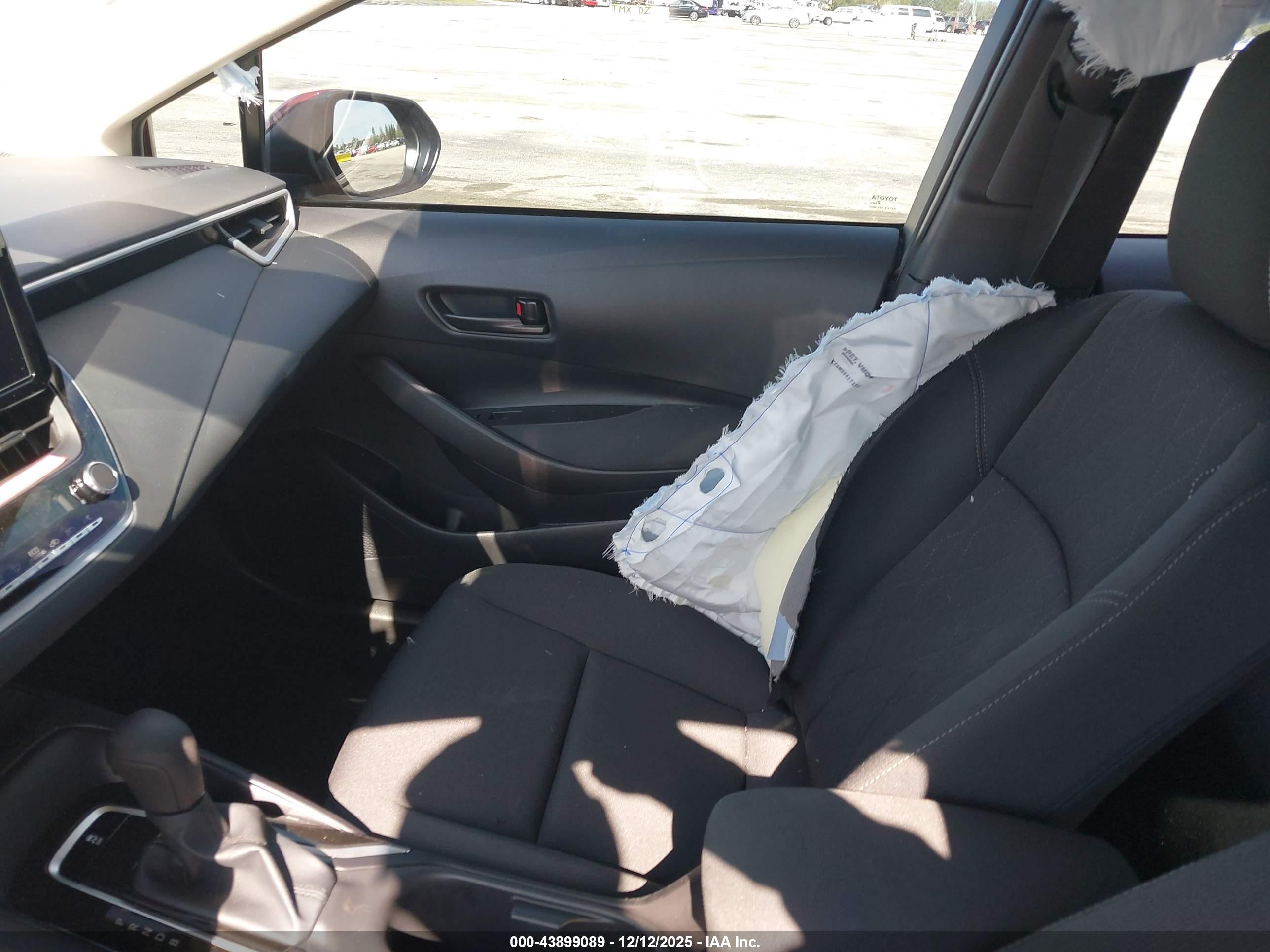 TOYOTA COROLLA image 5