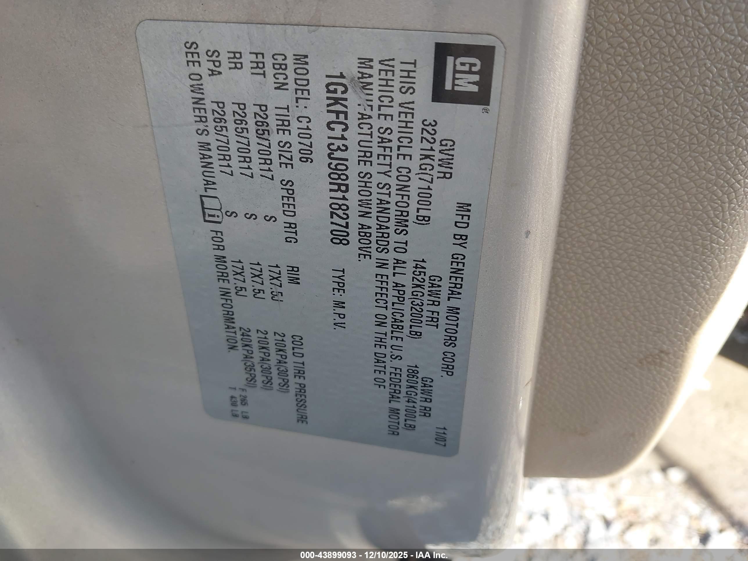 GMC YUKON image 9