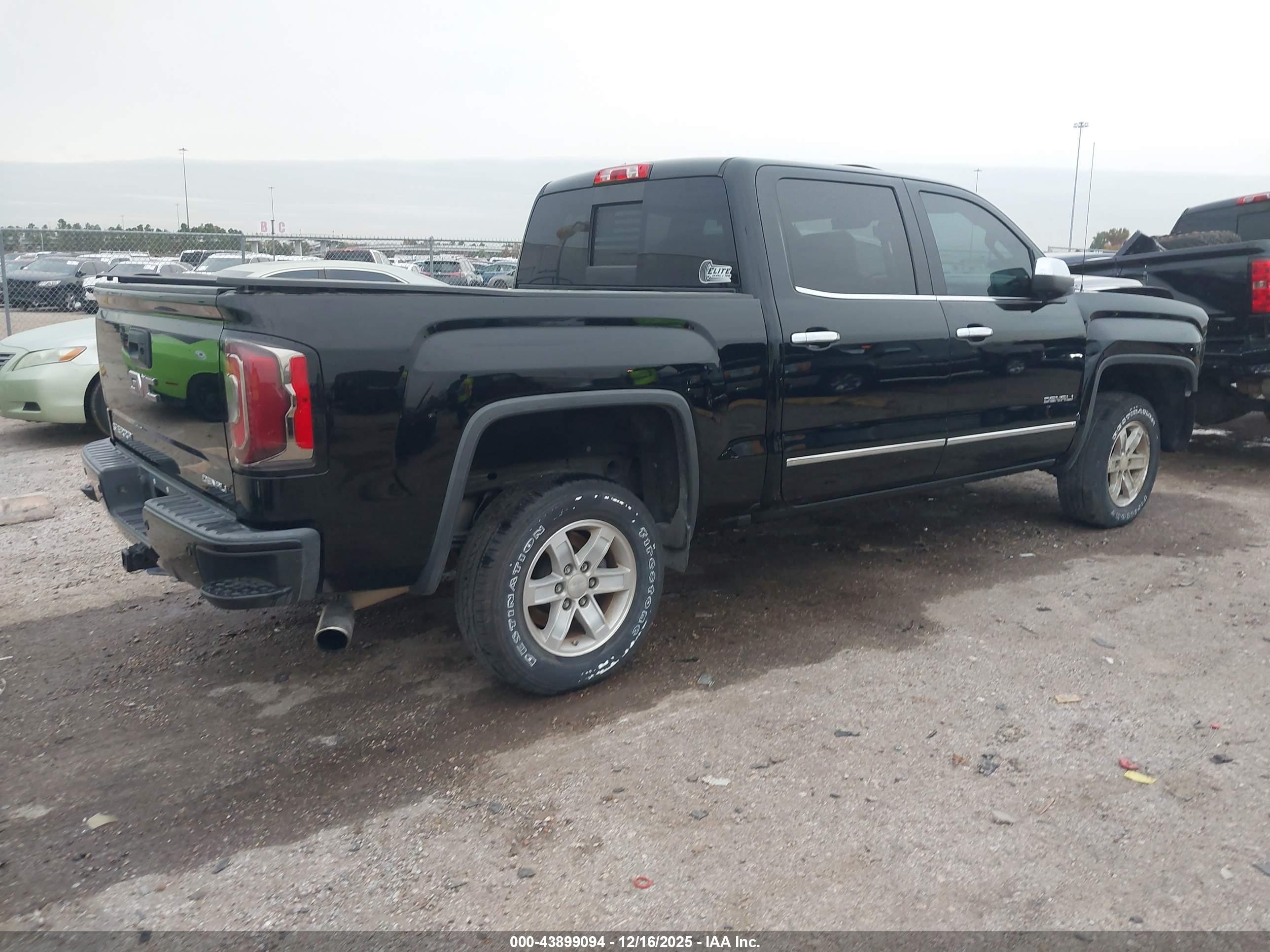 GMC SIERRA image 4