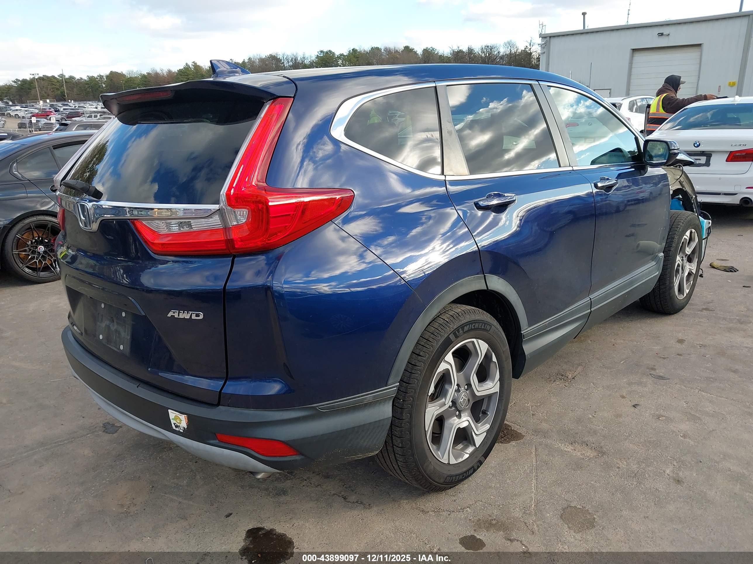 HONDA CR-V image 4